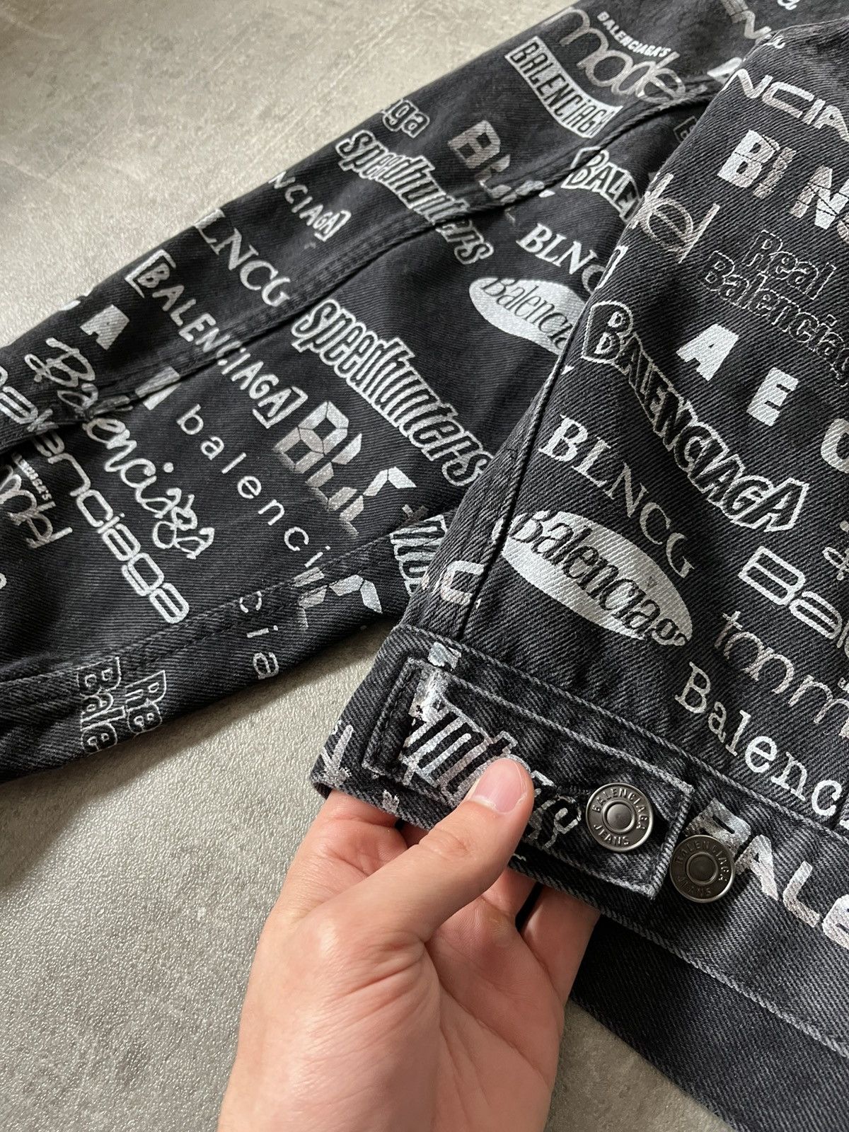 Balenciaga Balenciaga denim jacket all over print black white monogram Size US L / EU 52-54 / 3 - 11 Thumbnail