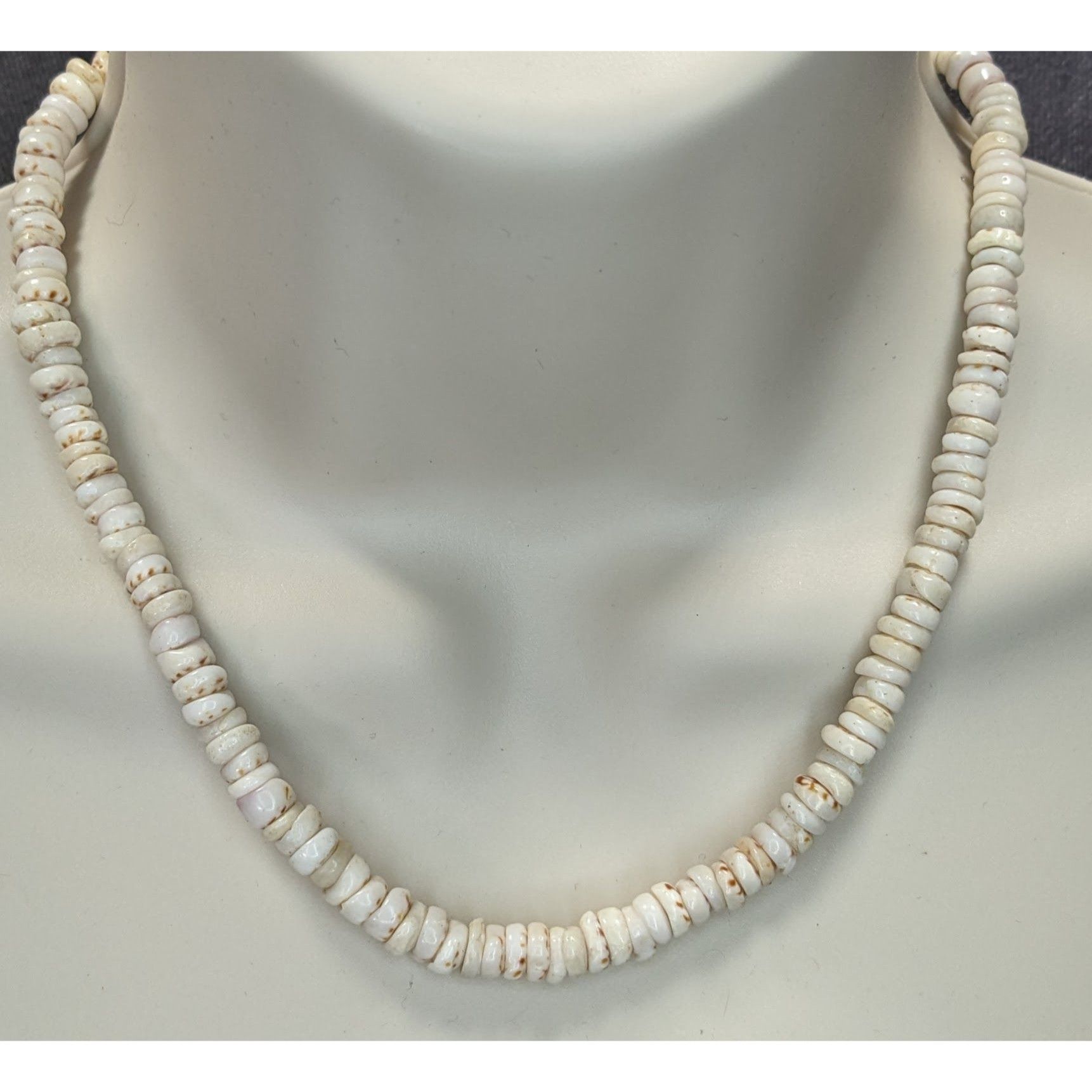 Other Vintage Beachy White Shell Bead Necklace Size ONE SIZE - 3 Thumbnail