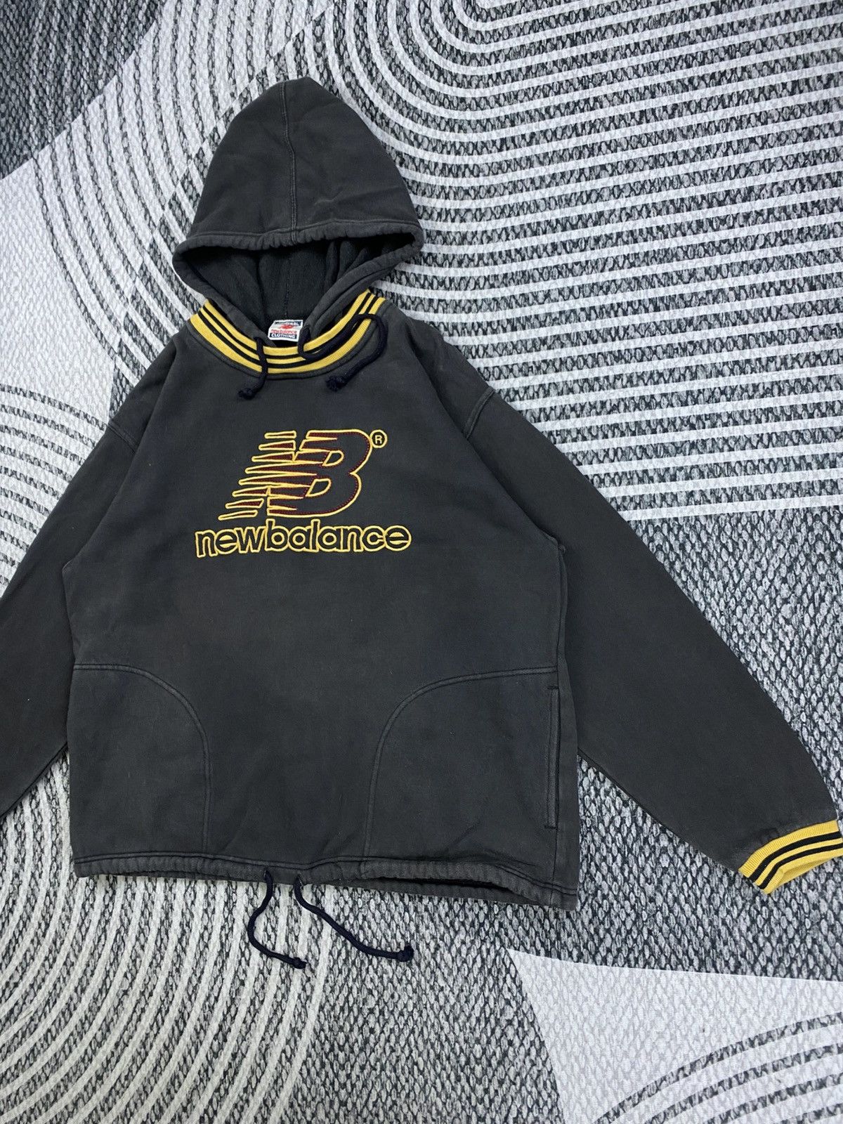New Balance Vintage 90s New Balance Big Logo Embroidery Hoodie Size US M / EU 48-50 / 2 - 4 Thumbnail