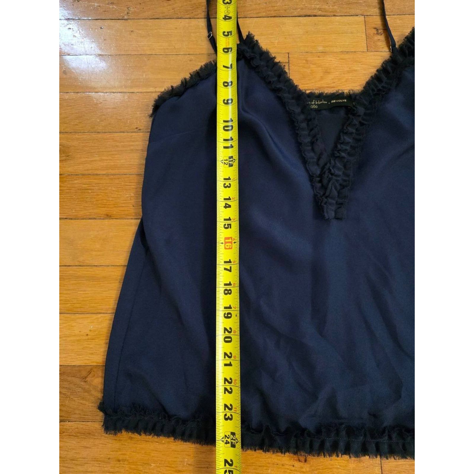 House of Harlow House of Harlow 1960 REVOLVE Leah Deep V Cami top S A001497 Size S / US 4 / IT 40 - 3 Thumbnail