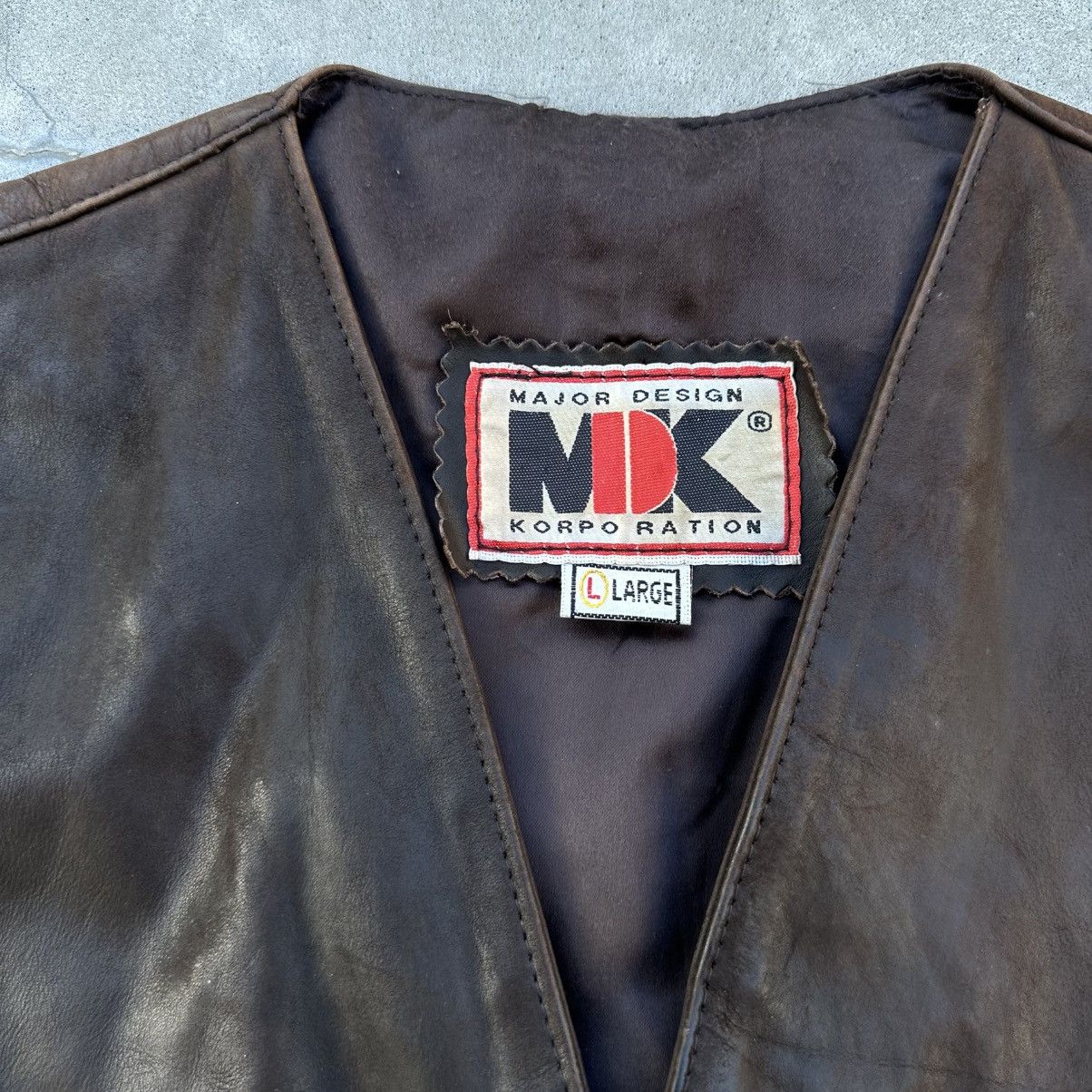 Japanese Brand × Leather Vintage Japanese Style Vest Leather Hype Moto Distressed Y2K Size US L / EU 52-54 / 3 - 7 Thumbnail