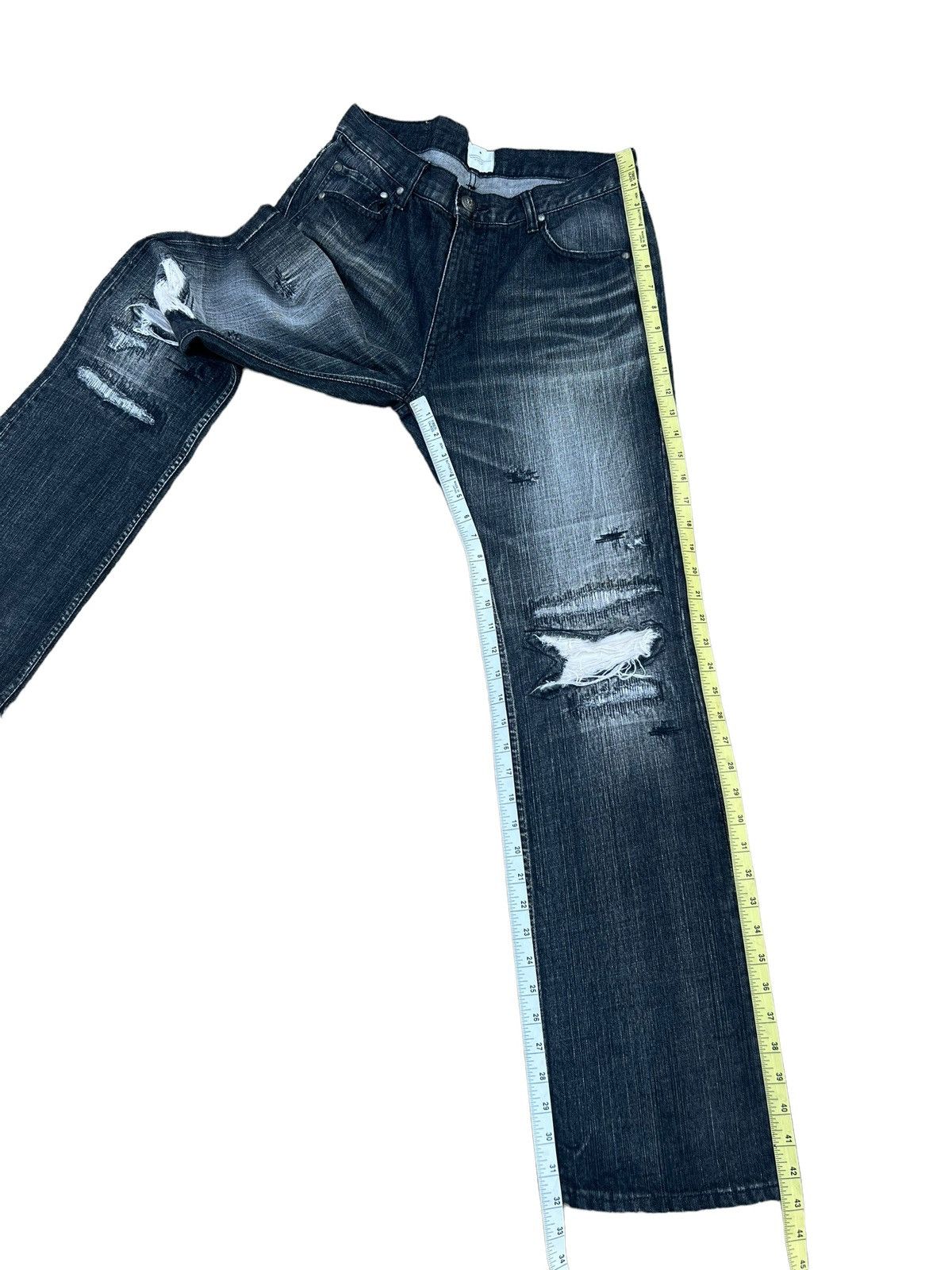Lounge Lizard Blutenblatt Japan Distressed Denim Flare Jeans Size US 31 - 5 Thumbnail