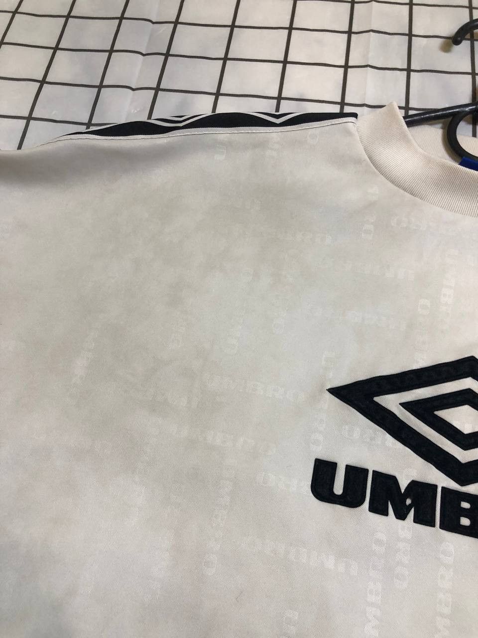 Umbro Umbro Nottingham Forest Football Train Soccer Jersey Size US XL / EU 56 / 4 - 6 Thumbnail