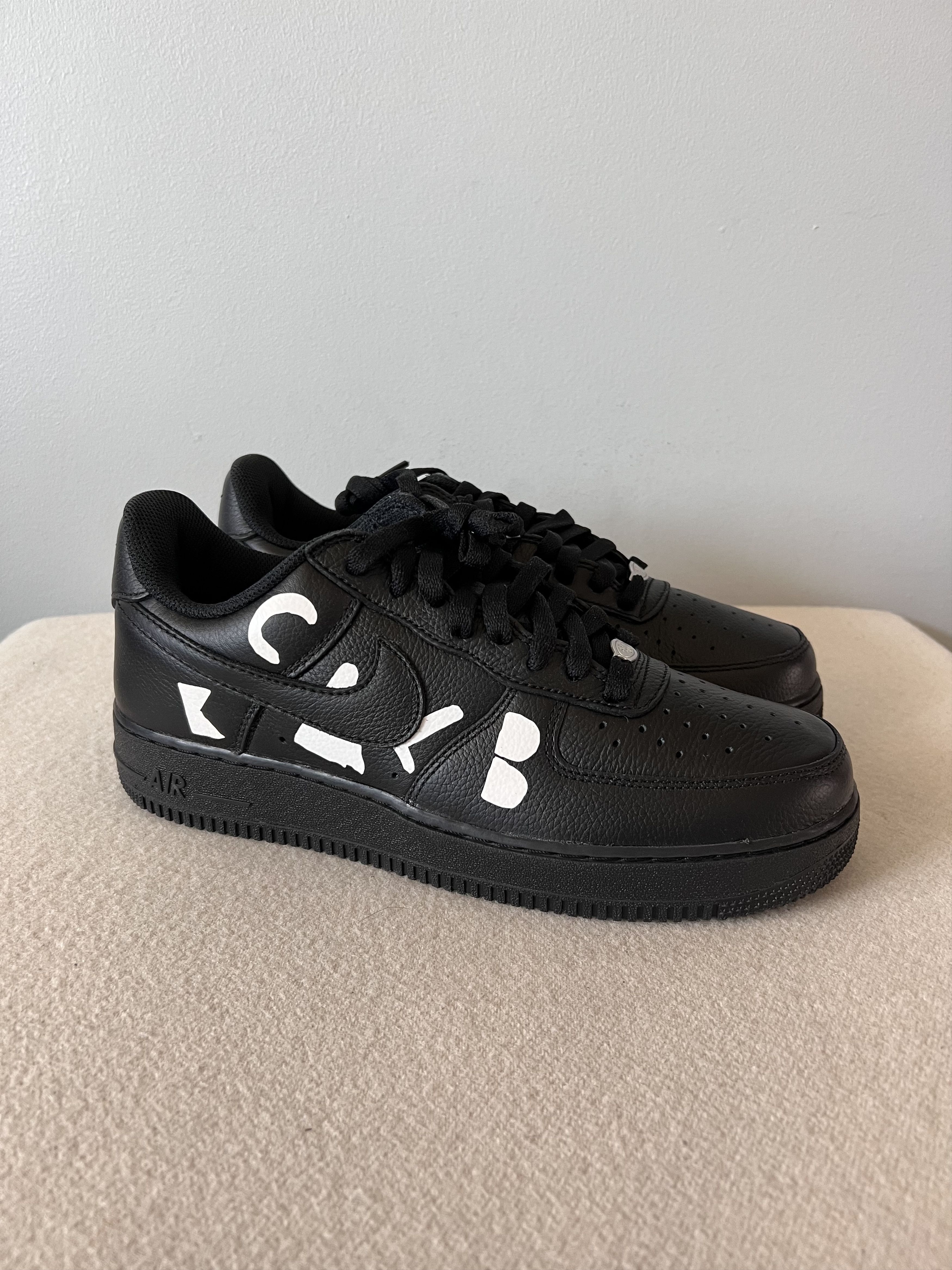 Comme des Garcons Black Comme des Garcons Black Nike Air Force 1 Low Size US 11 / EU 44 - 1 Thumbnail