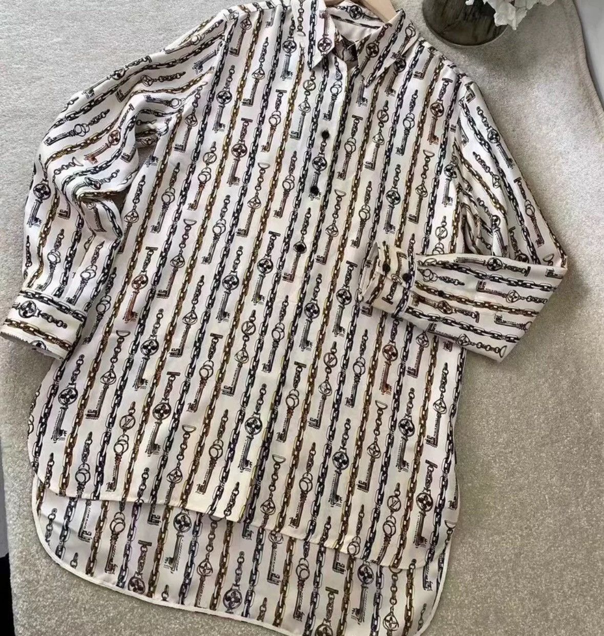 Louis Vuitton Louis Vuitton LV chain patterned silk long sleeved shirt Size US S / EU 44-46 / 1 - 3 Thumbnail