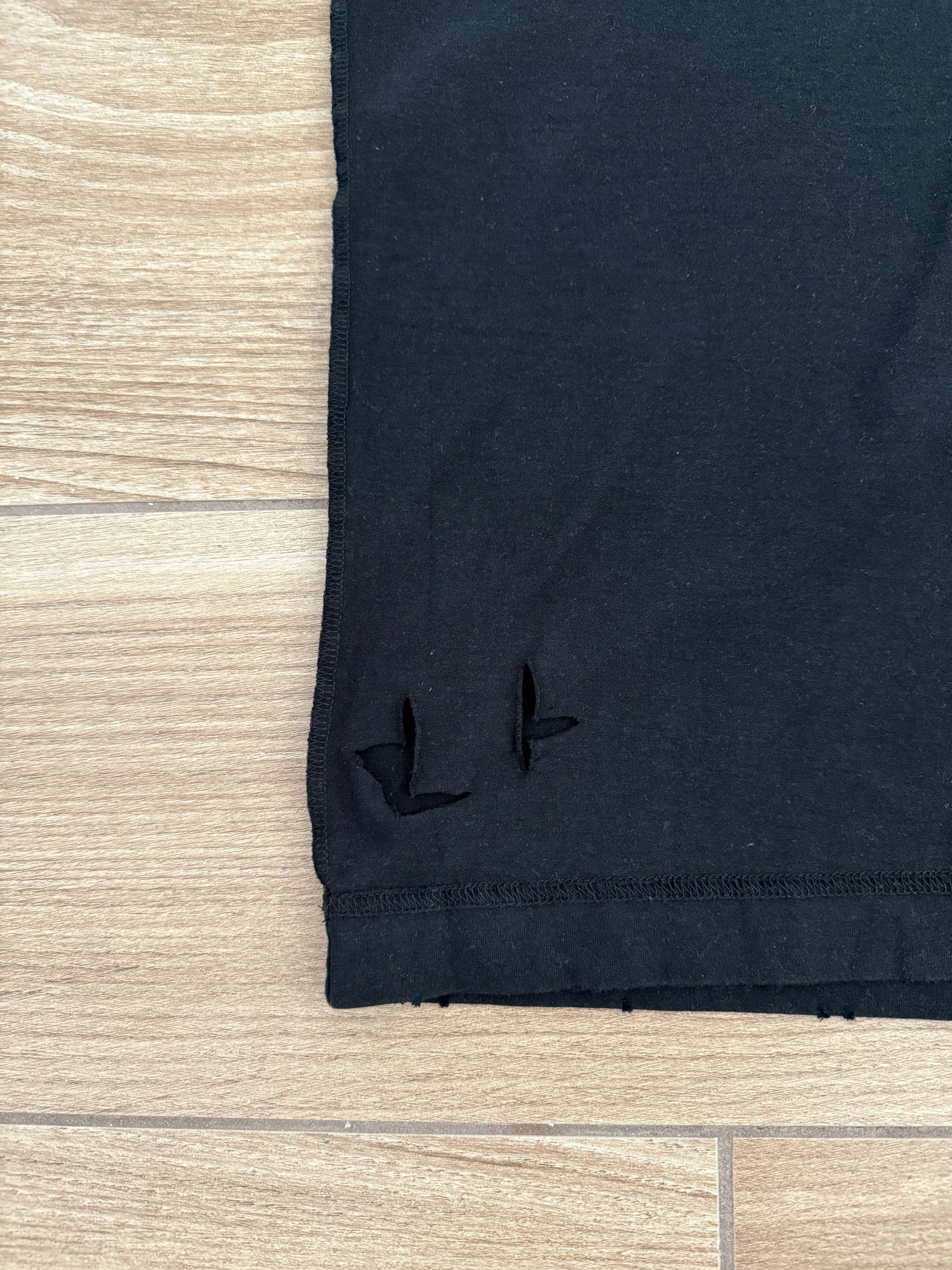 Vetements VETEMENTS Destroyed Jerk International Tee Size US S / EU 44-46 / 1 - 3 Thumbnail