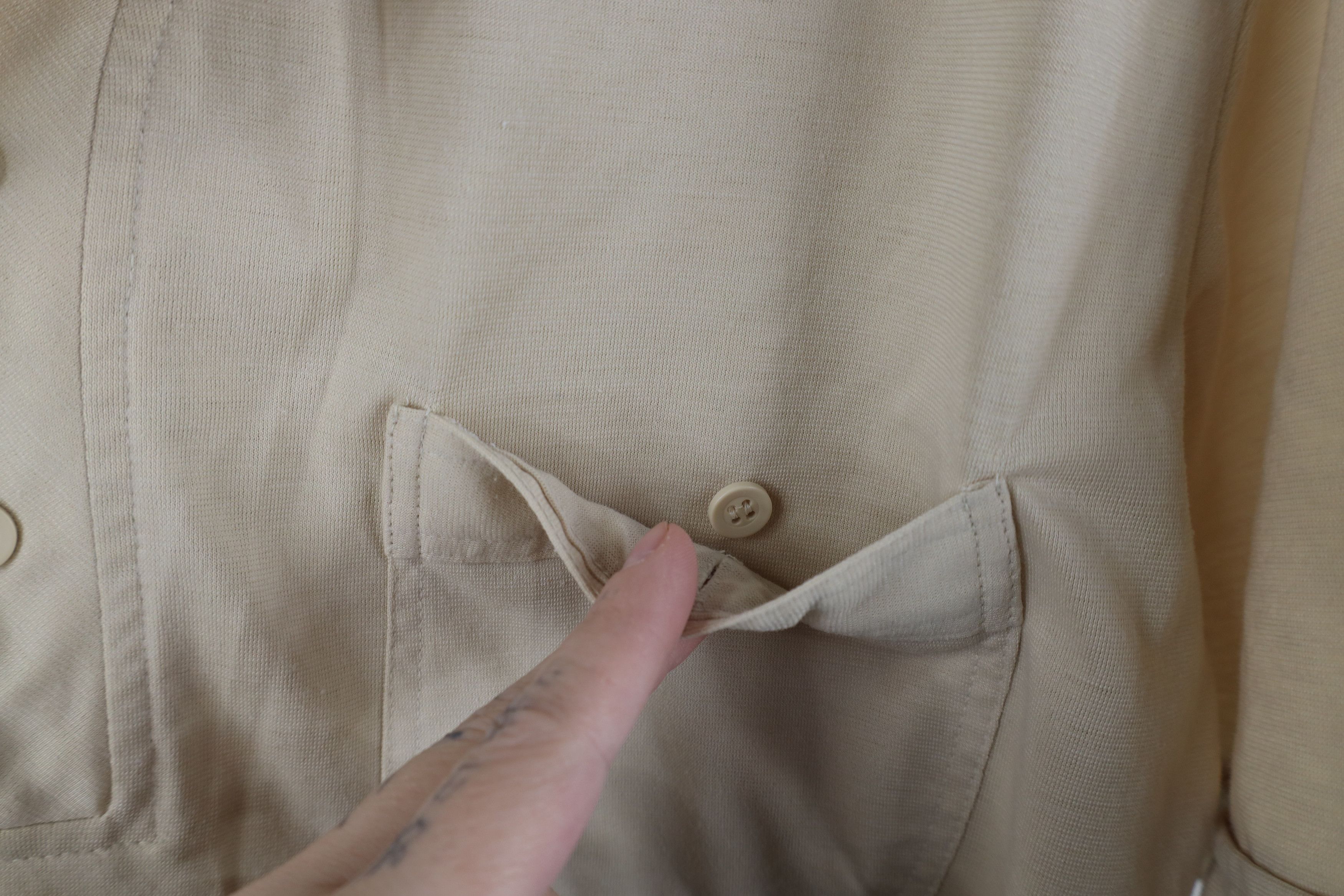 Vintage Vintage 70s Streetwear Knit Collared Golf Polo Shirt Beige Size US L / EU 52-54 / 3 - 6 Thumbnail