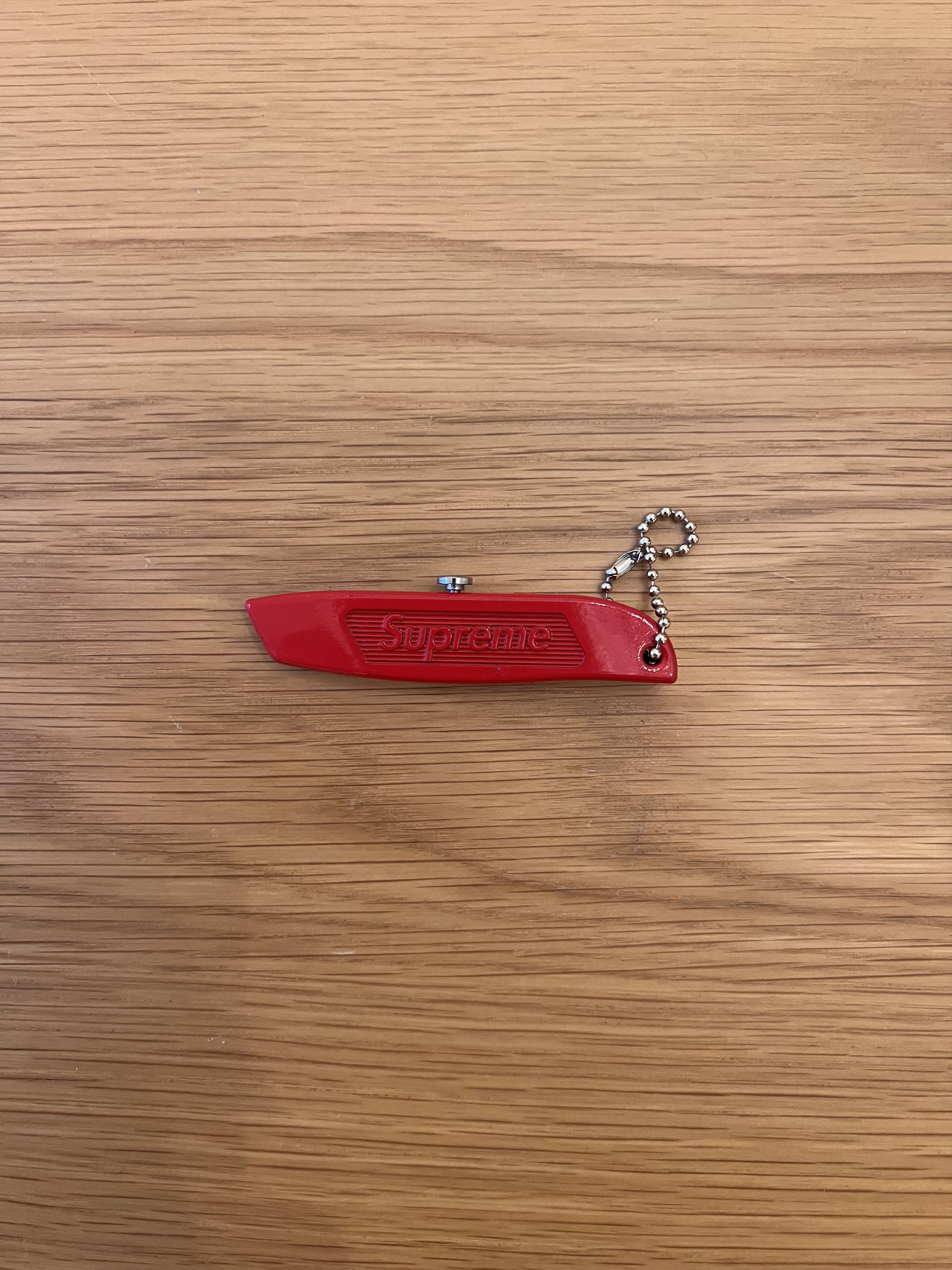 Supreme Supreme Utility Knife Keychain Red FW15 Size ONE SIZE - 1 Thumbnail