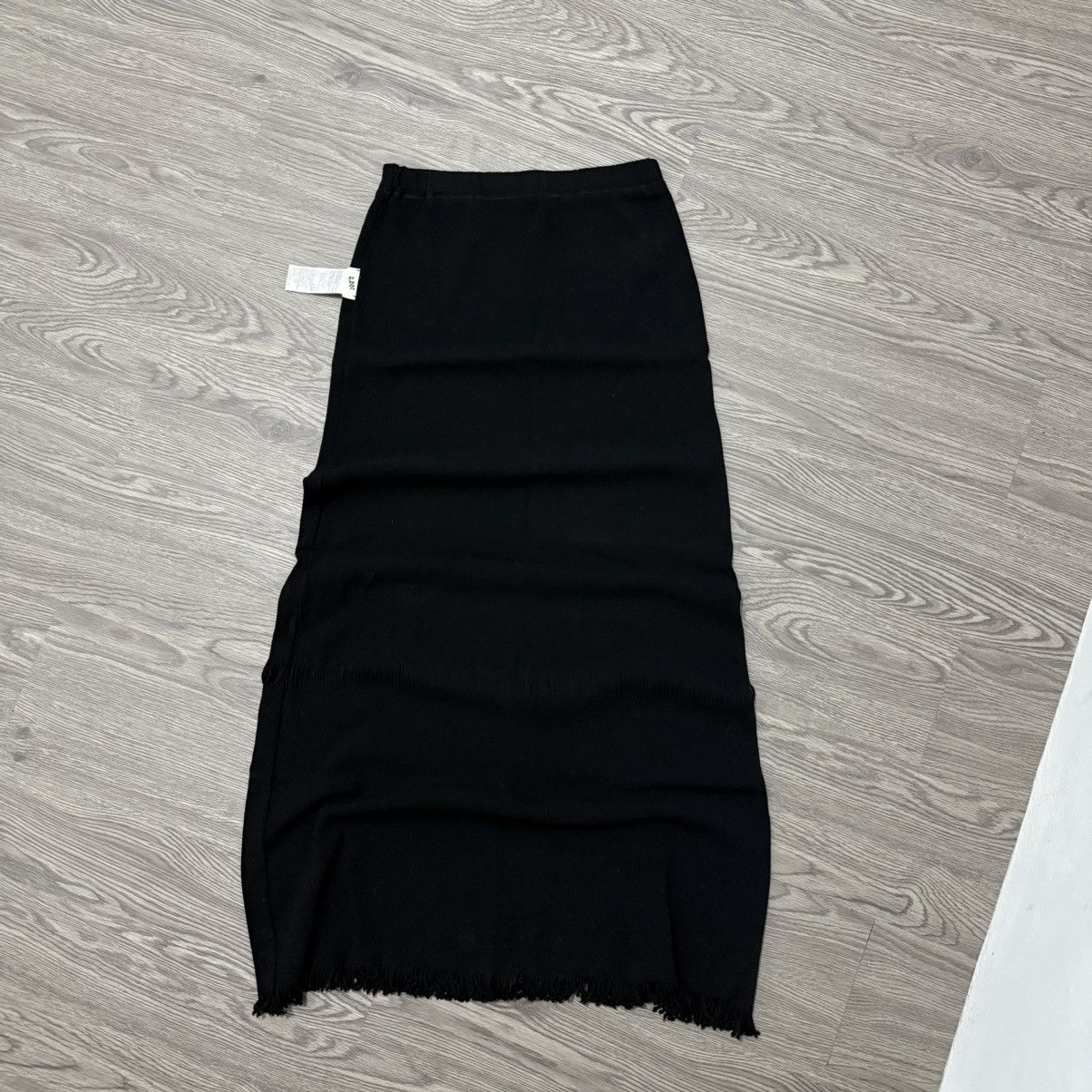 Issey Miyake Issey Miyake Stretch Maxi Skirt Size 26" / US 2 / IT 38 - 1 Thumbnail