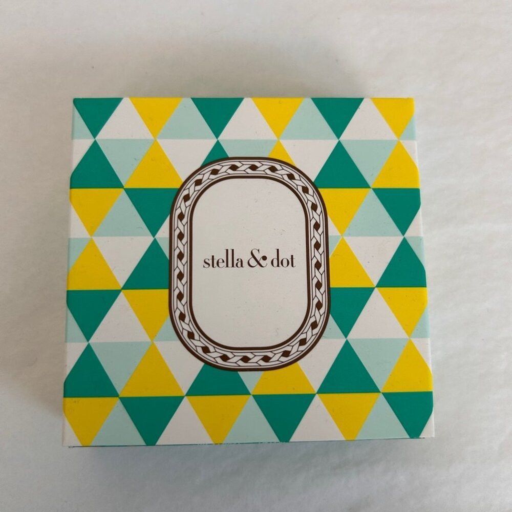 Other Stella and Dot Botanical Gold Filigree Earrings Size ONE SIZE - 2 Thumbnail