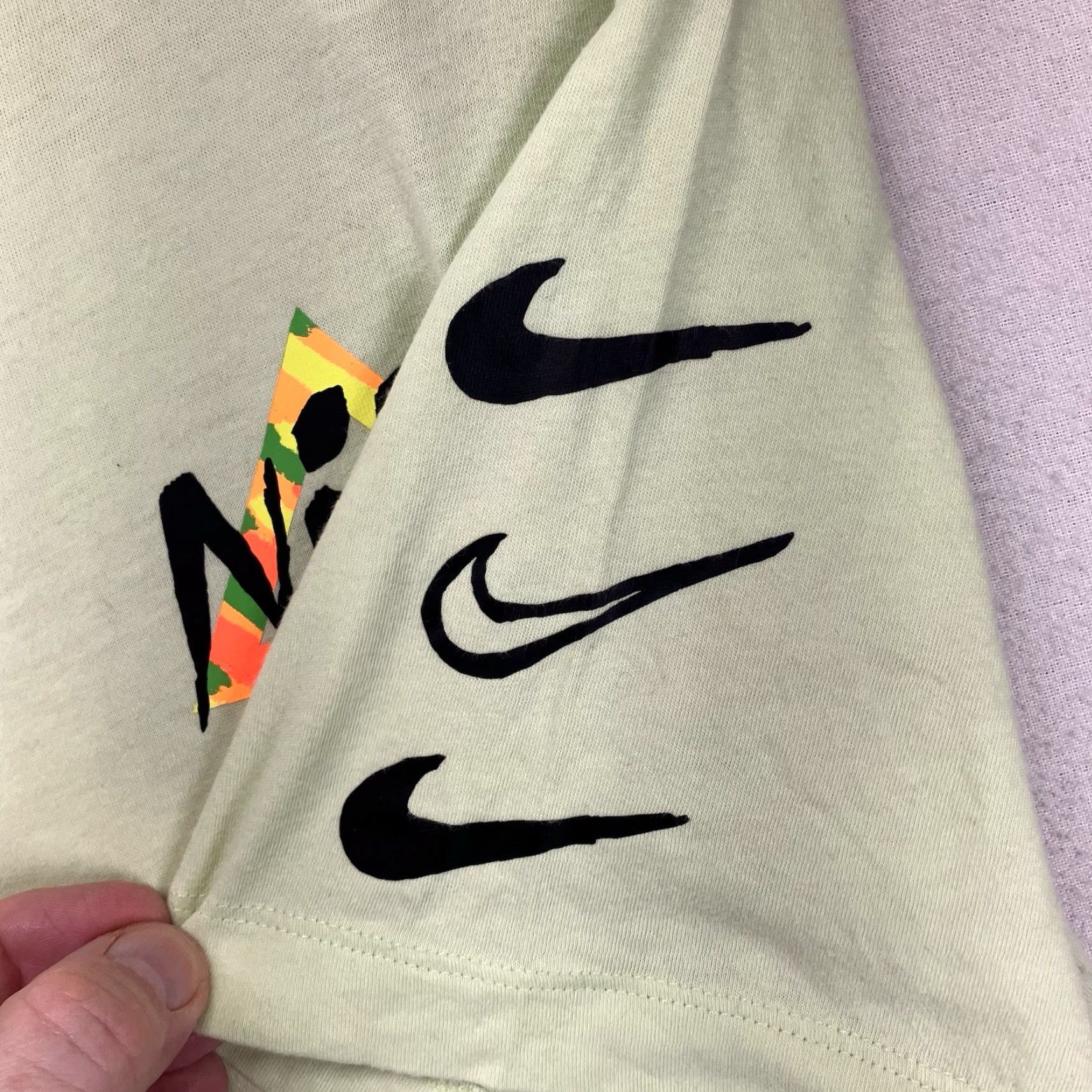 Nike Nike Shirt Mens Medium Light Green Just Do It Graphic Tee Crewneck Short Sleeve Size US M / EU 48-50 / 2 - 5 Thumbnail