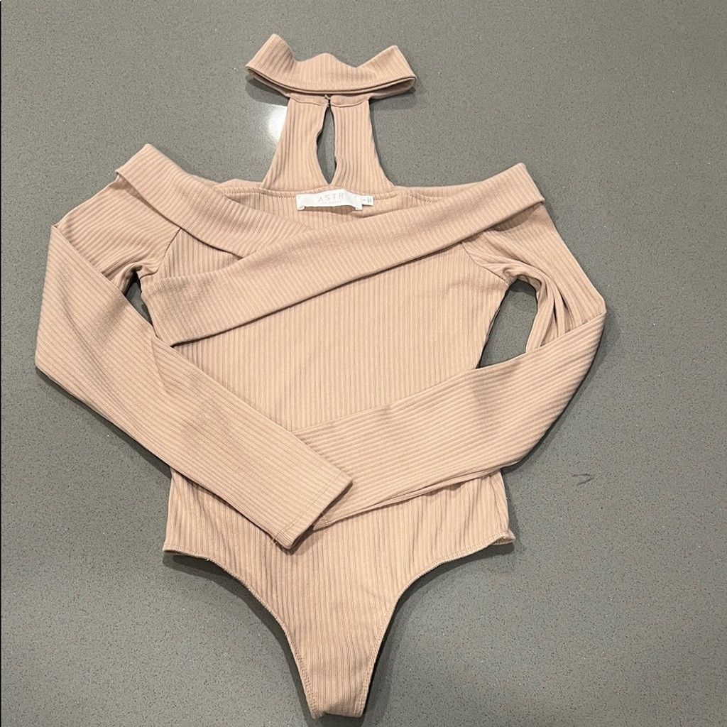 ASTR The Label Astr Ribbed Women’s Bodysuit in Soft Beige Size S / US 4 / IT 40 - 1 Thumbnail