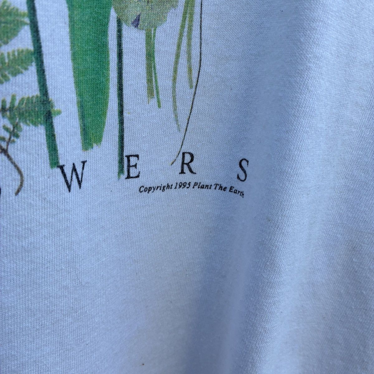 Other Vintage 1995 Plant The Earth Flowers Art T-Shirt Size L Size US L / EU 52-54 / 3 - 7 Thumbnail