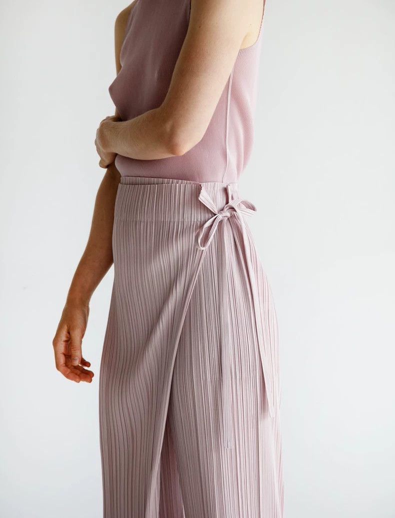 Issey Miyake Issey Miyake Pink pleated kelp pants Size 25" / US 0 / IT 36 - 2 Thumbnail
