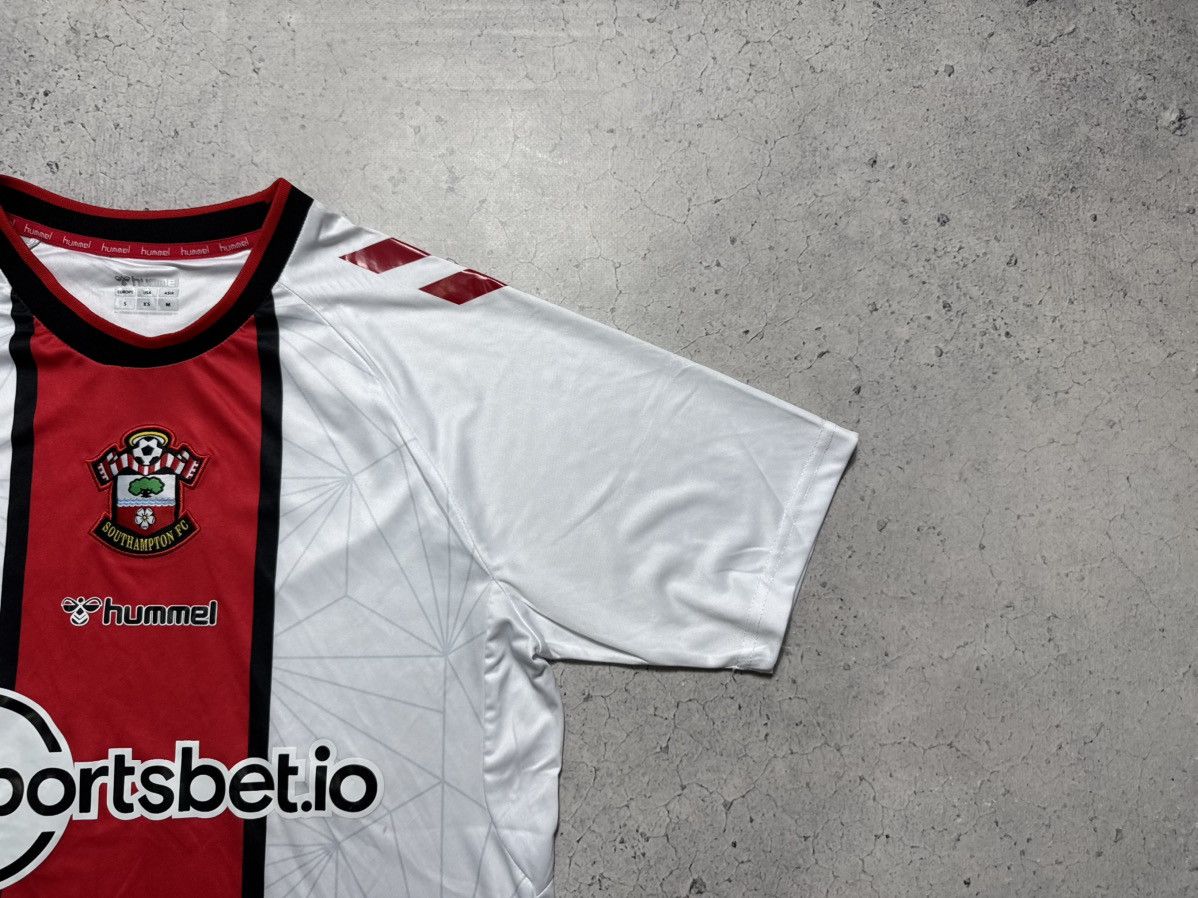 Hummel Hummel FC Southamton Vintage 2022/2023 Soccer Jersey Size US S / EU 44-46 / 1 - 4 Thumbnail
