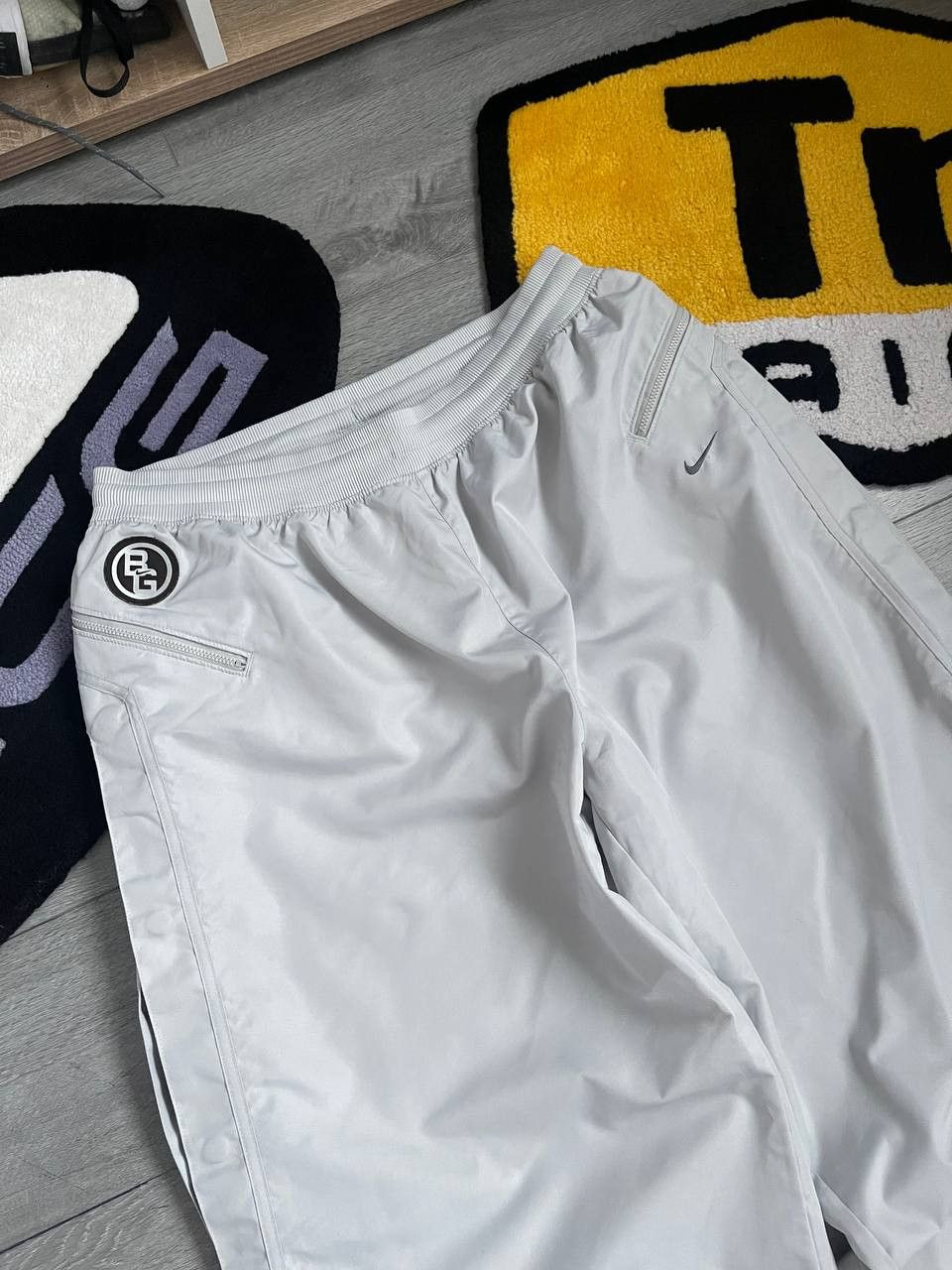 Nike × Streetwear × Vintage vintage croped nike rare 90s big logo sweatpants Size US 34 / EU 50 - 4 Thumbnail