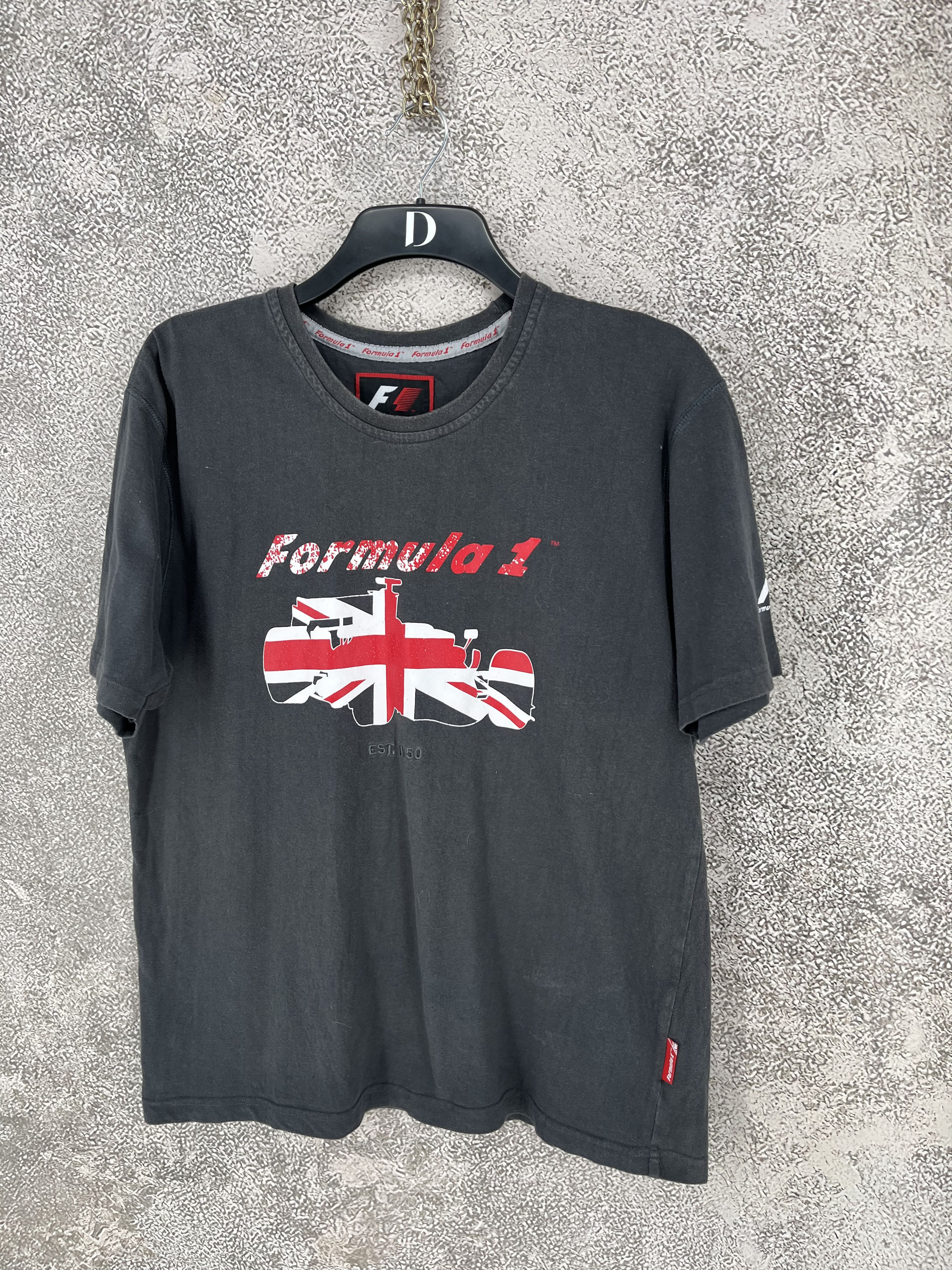 Vintage Formula 1 Mens T-Shirt 2009 Jenson Button Year XL Black BNWT Size US L / EU 52-54 / 3 - 3 Thumbnail