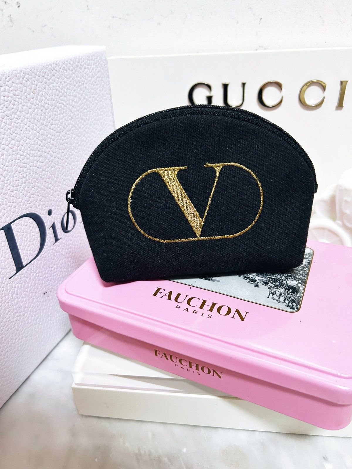 Valentino Authentic Valentino Garavani Mini V Logo Cosmetic Bag Size ONE SIZE - 12 Thumbnail