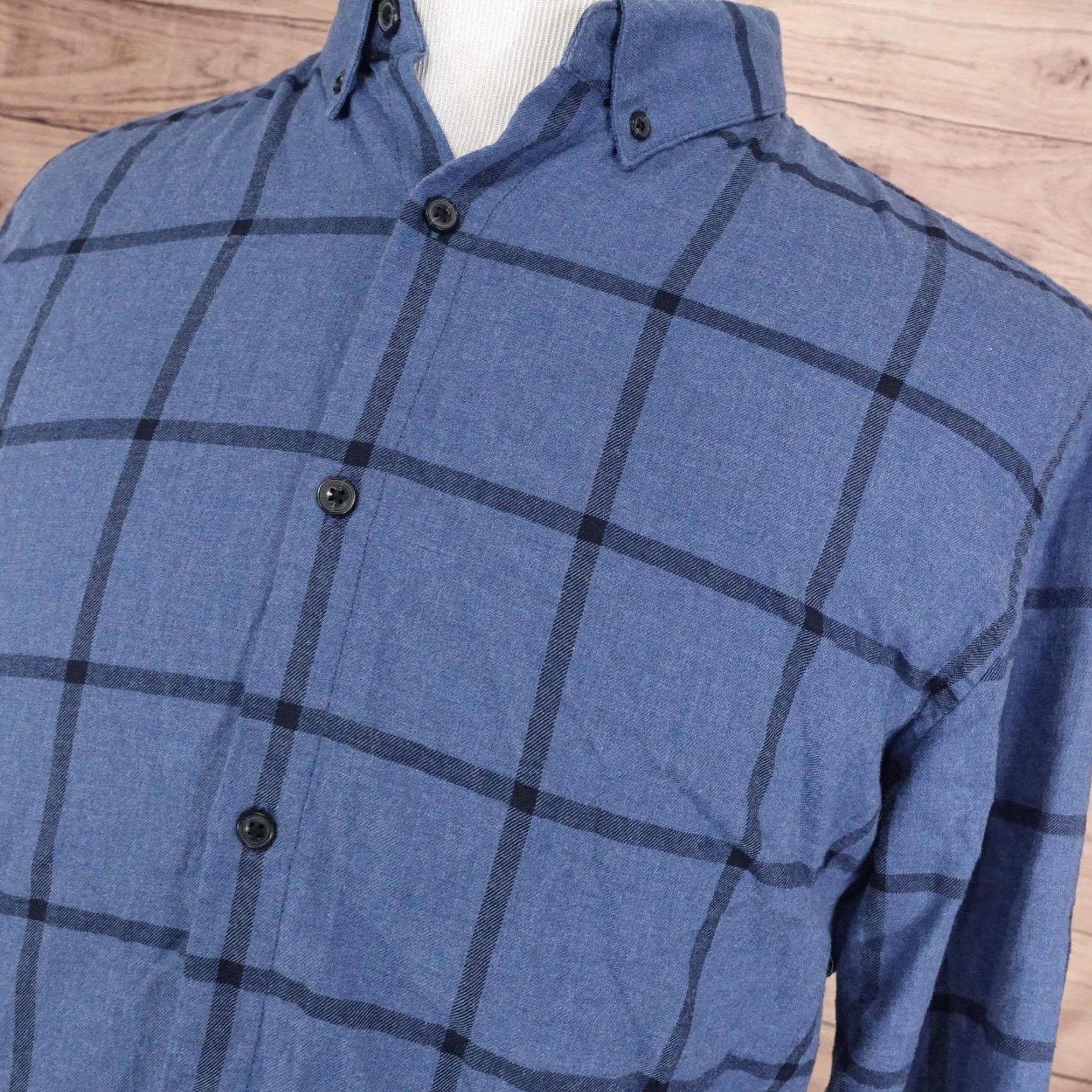 Banana Republic Banana Republic Camden Fit Luxe Flannel Shirt Mens L Blue Plaid Button-Up Size US L / EU 52-54 / 3 - 2 Thumbnail