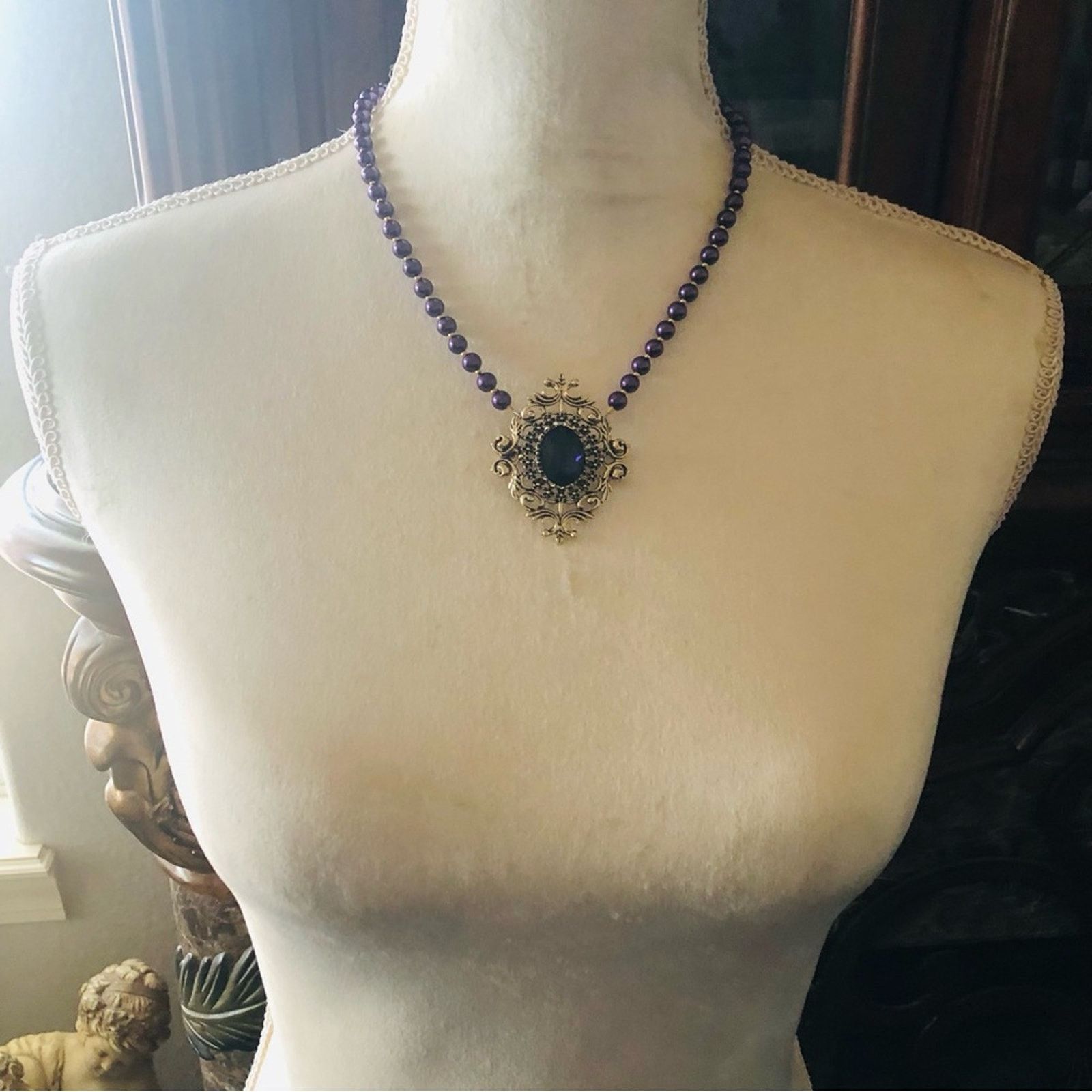 Handmade Handcrafted repurpose filigree crest stone Pearl necklace Size ONE SIZE - 6 Thumbnail