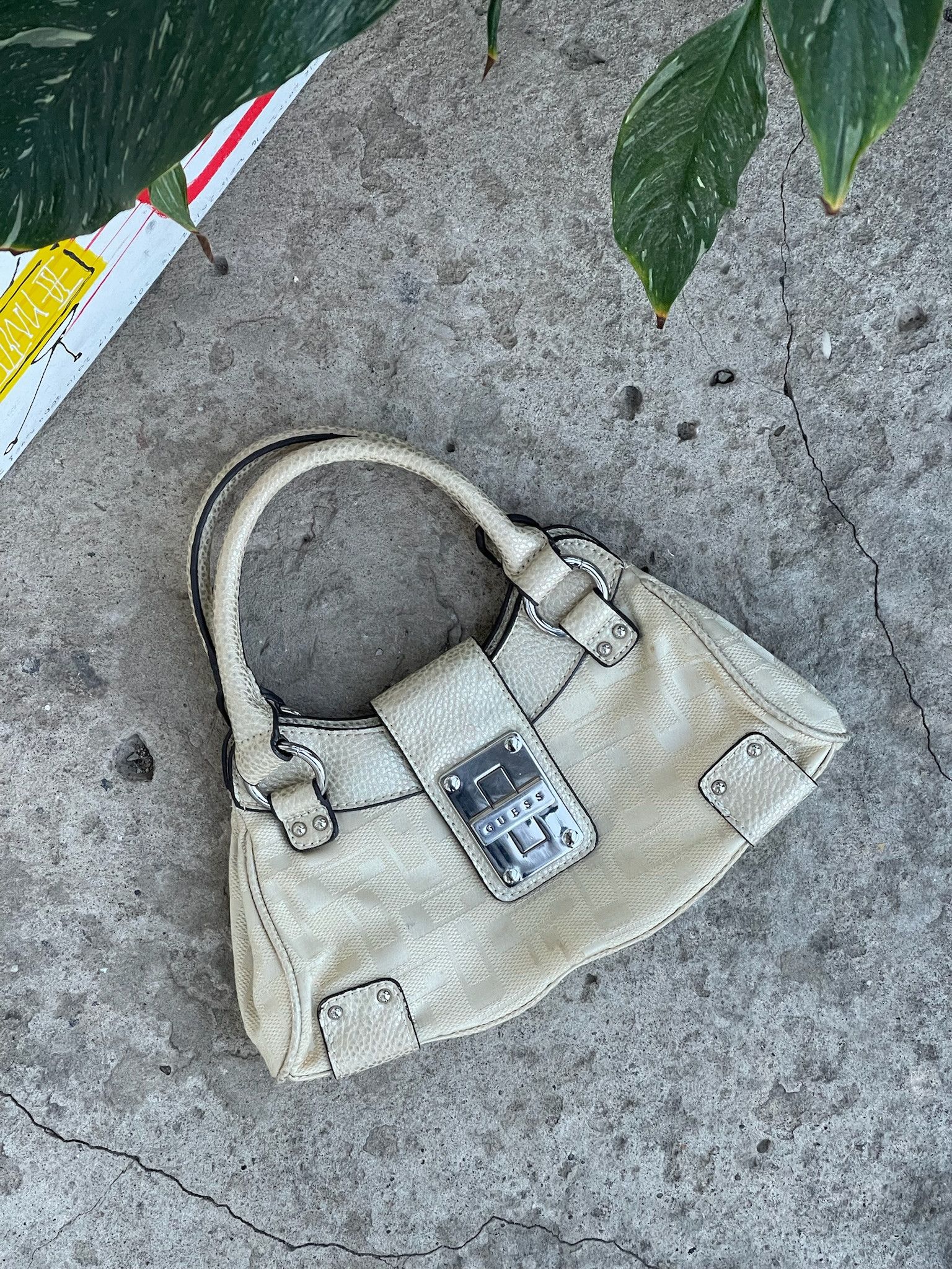 Guess Vintage Handbag GUESS monogram y2k Size ONE SIZE - 3 Thumbnail