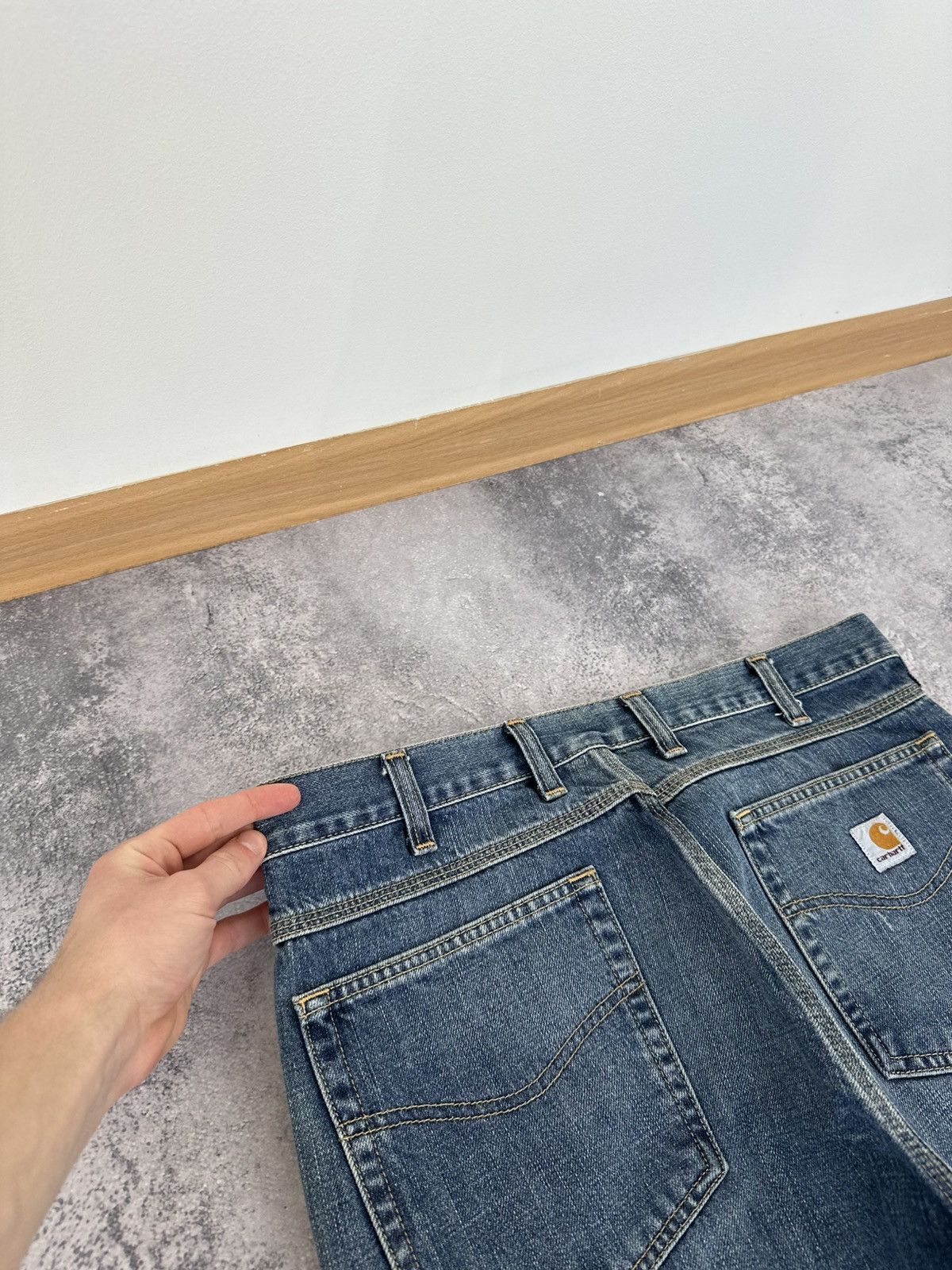 Vintage Carhartt USA Baggy Straight Fit Washed Denim Jeans
