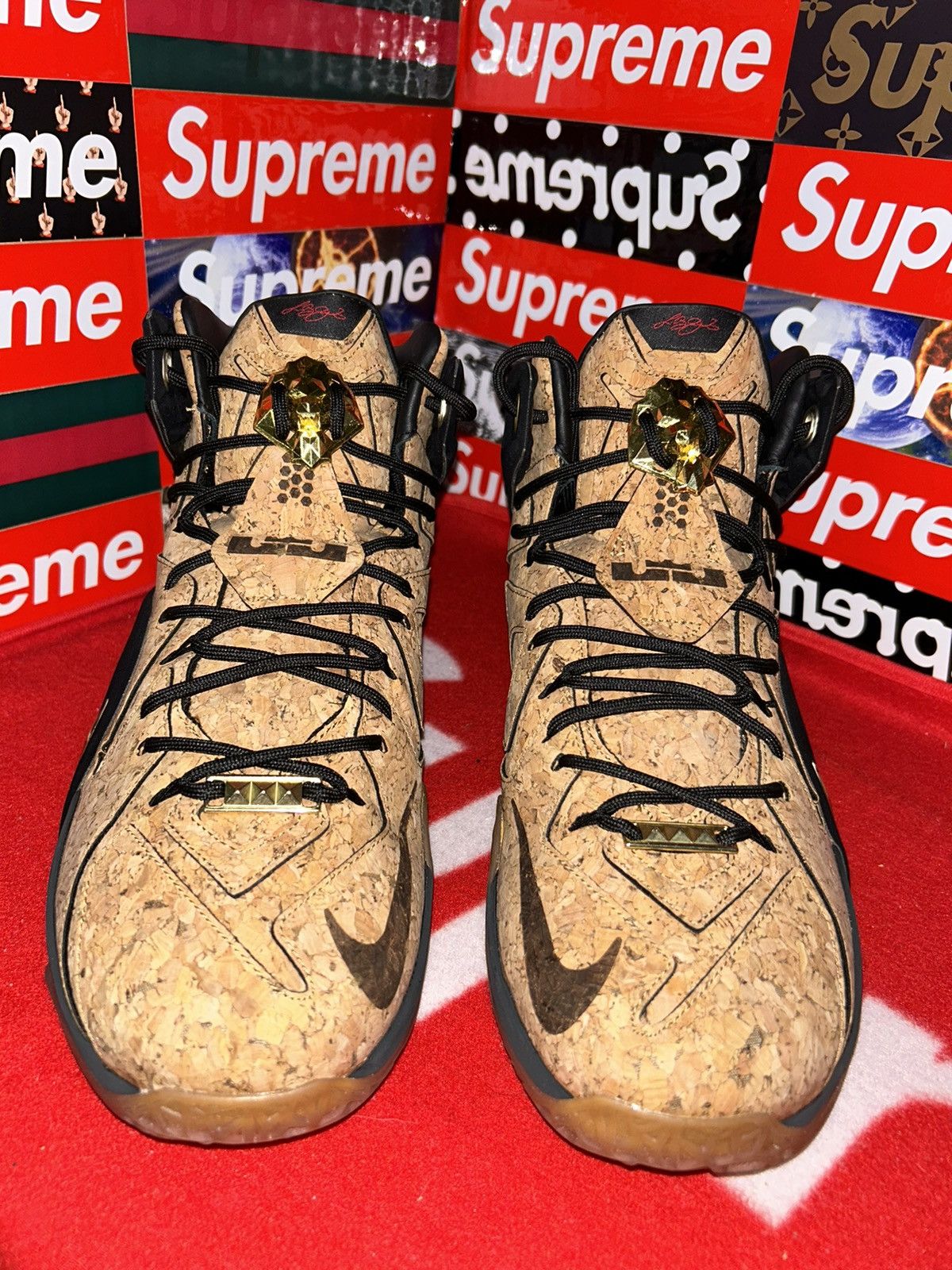 Nike Nike Lebron 12 EXT Cork 768829-100 13 w/ NEW MATCHING SOCKS Size US 13 / EU 46 - 3 Thumbnail