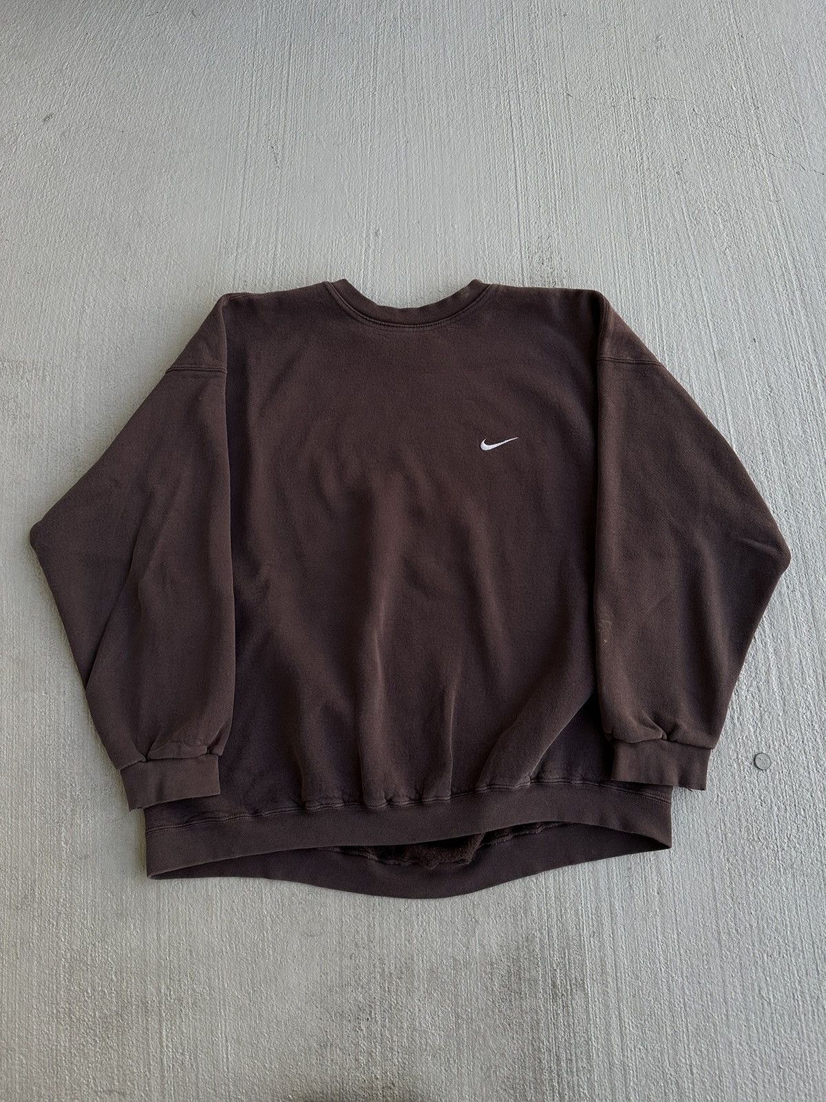 image of 90's Nike Sweatshirt in Brown, Men's (Size 2XL)