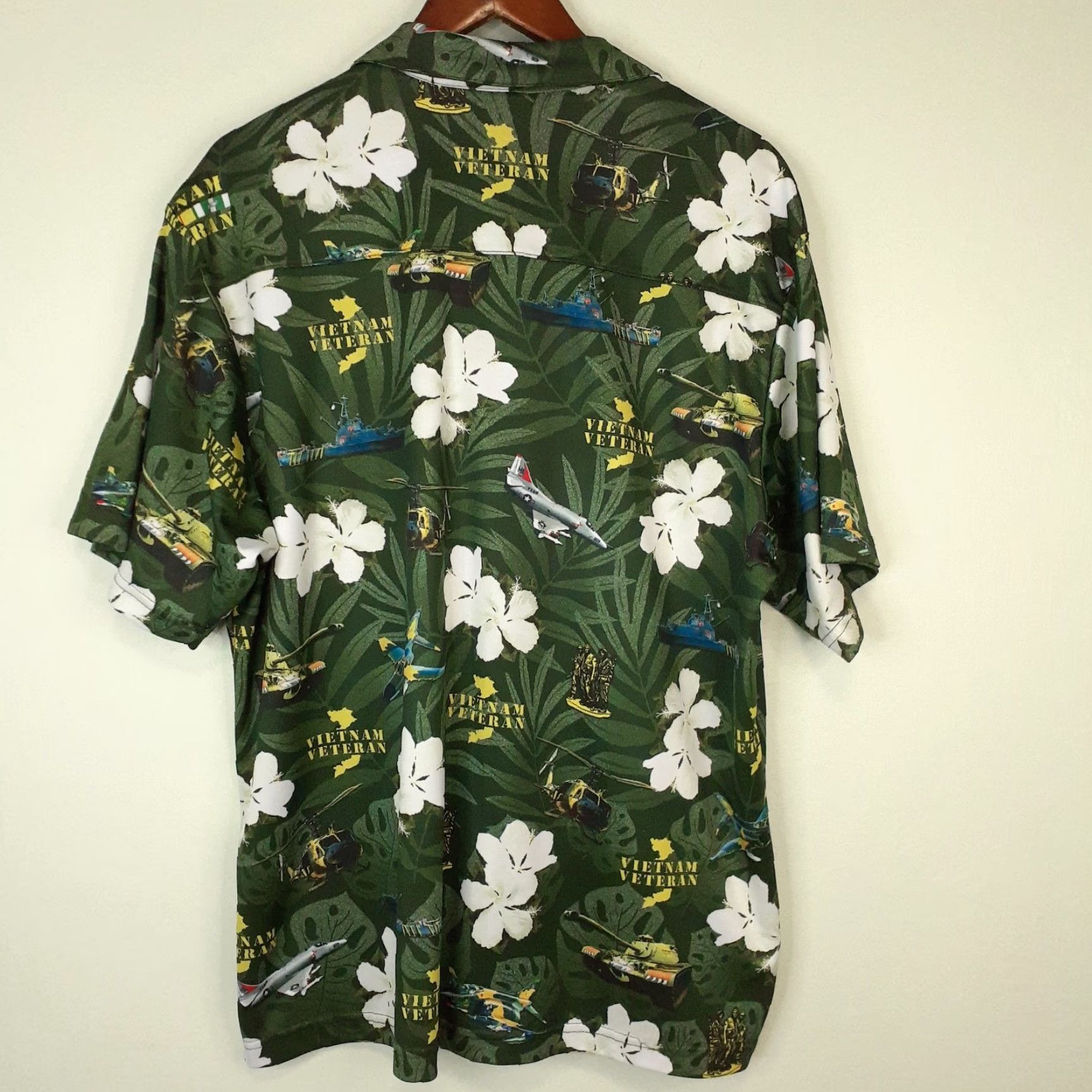 Vintage VINTAGE Vietnam Veteran Short Sleeve Hawaiian Shirt Button Up Mens Large Made In USA Size US L / EU 52-54 / 3 - 3 Thumbnail