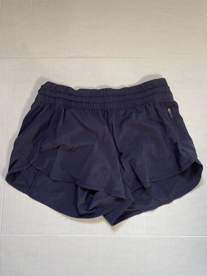 Lululemon Lululemon Shorts Size 34" / US 12 / IT 48 - 1 Thumbnail