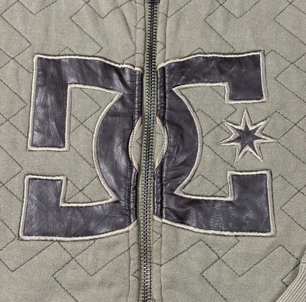DC DC Shoes Hoodie Olive Embroidered Size US S / EU 44-46 / 1 - 3 Thumbnail