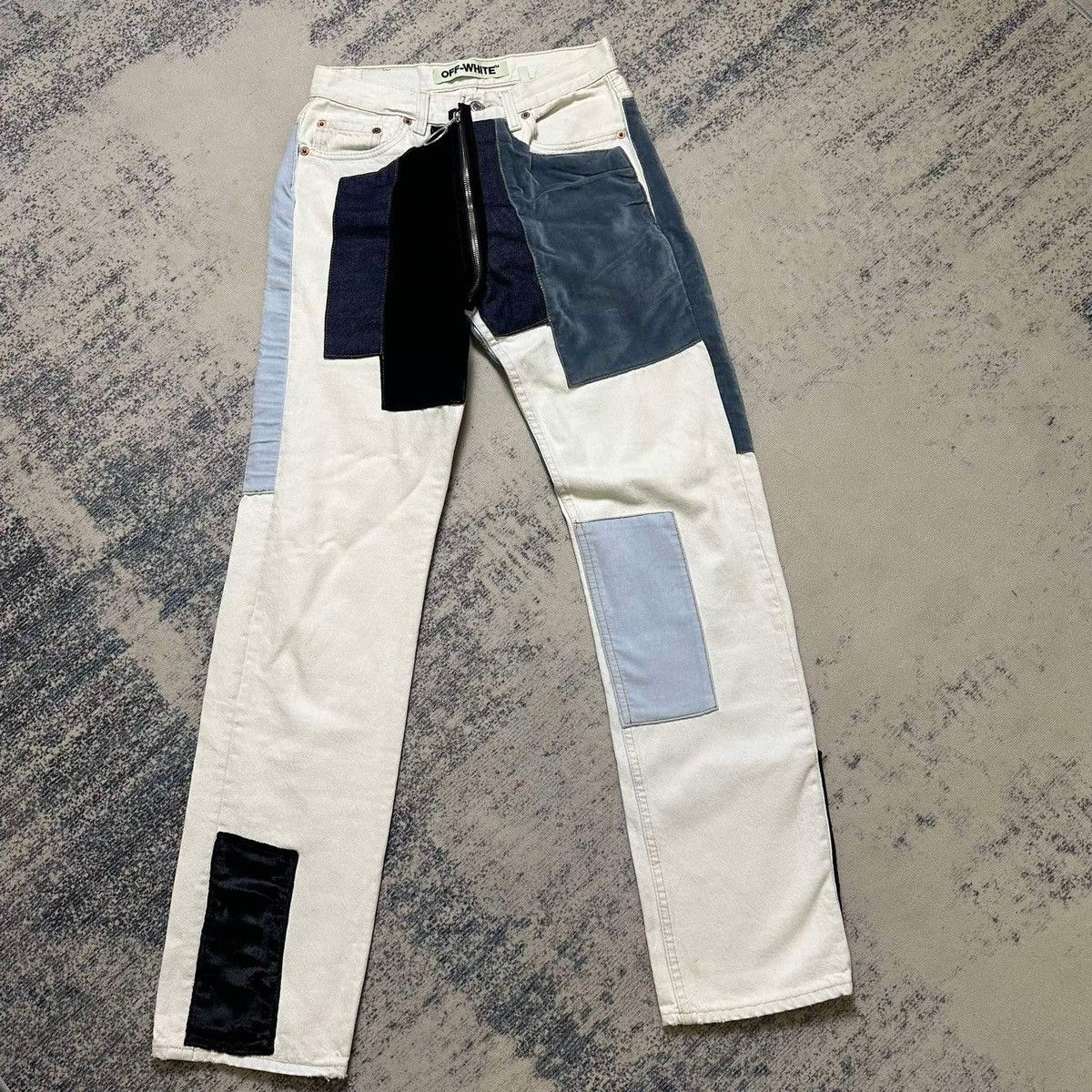 Levi Trousers in Off White