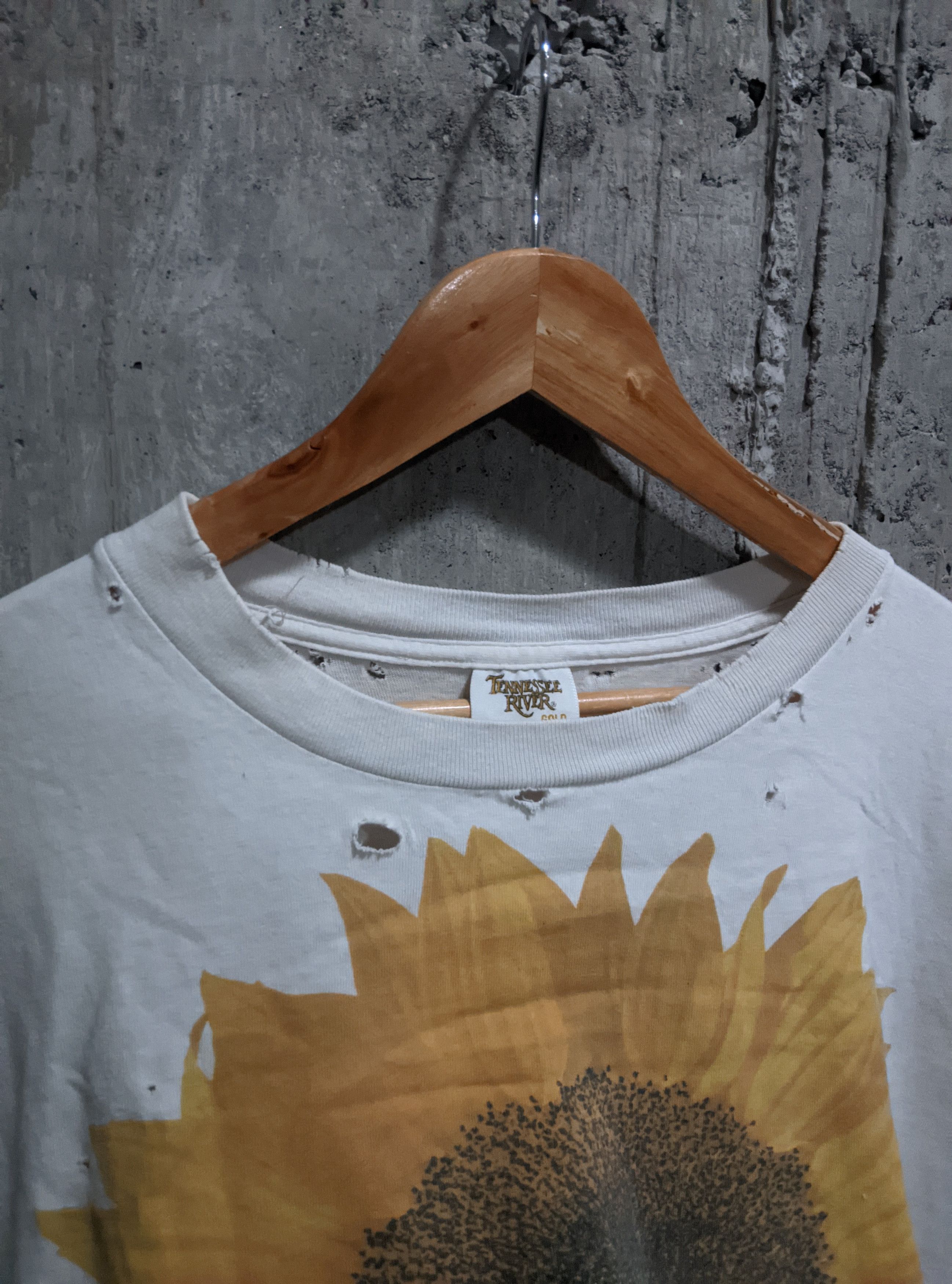 Vintage Vintage 90s thrashed sunflower art distressed grunge ERD Size US XL / EU 56 / 4 - 4 Thumbnail