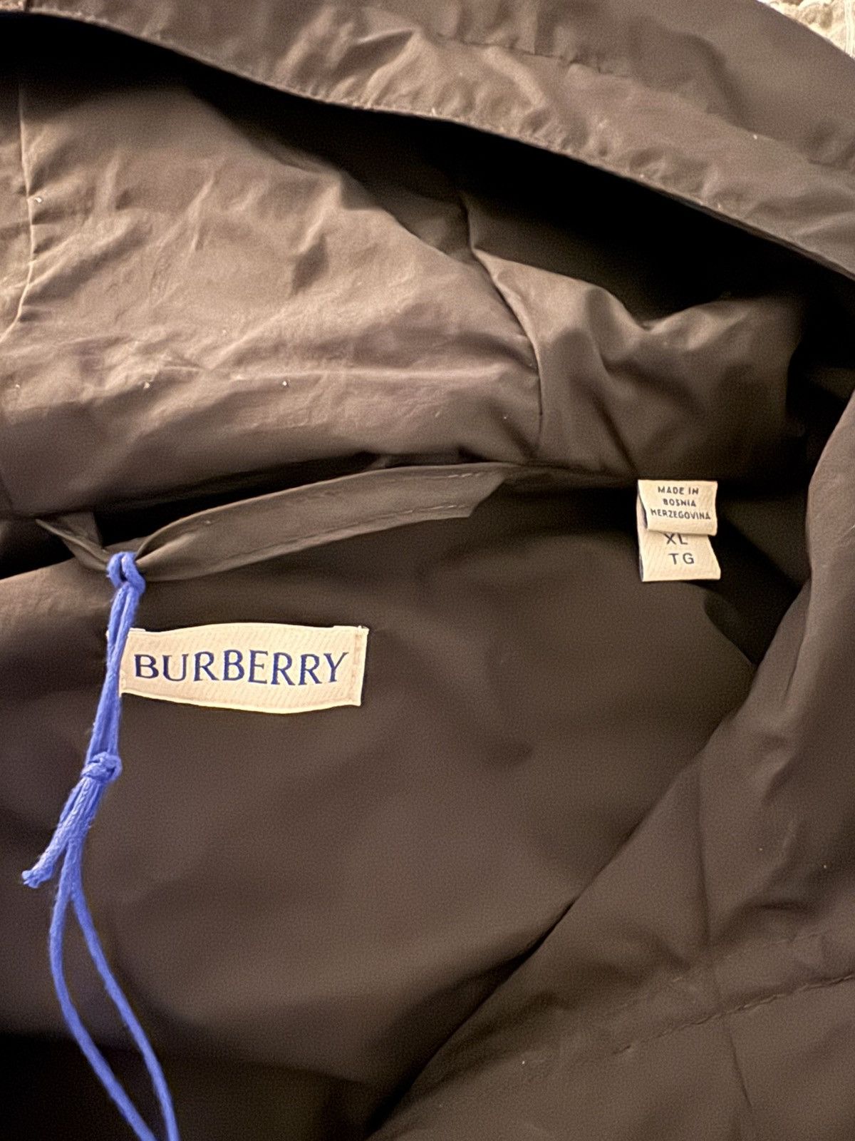 Burberry Burberry nylon hooded jacket XL Size US XL / EU 56 / 4 - 4 Thumbnail