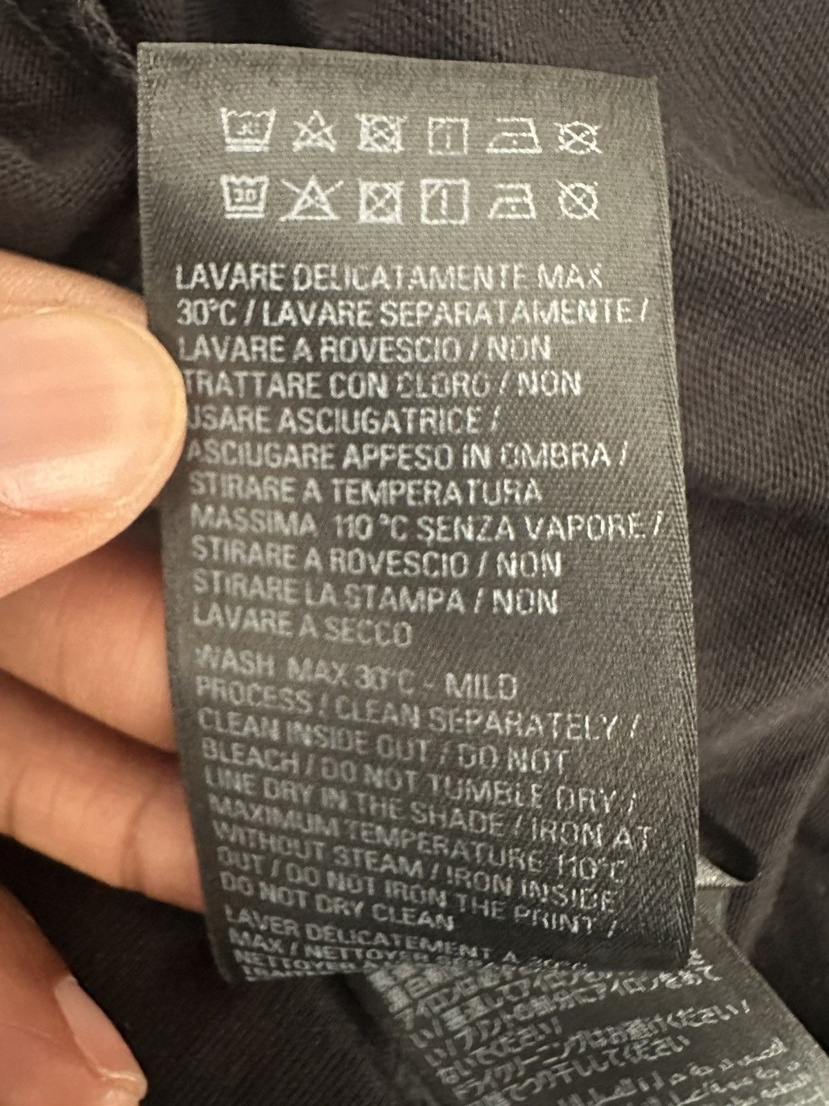 Balenciaga Balenciaga Authentic Sports Apparel Tee Size US L / EU 52-54 / 3 - 5 Thumbnail