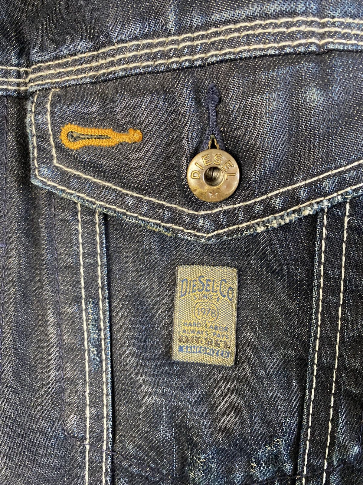 Diesel Vintage Diesel Denim Trucker Jacket with leather Collar Size US XL / EU 56 / 4 - 6 Thumbnail