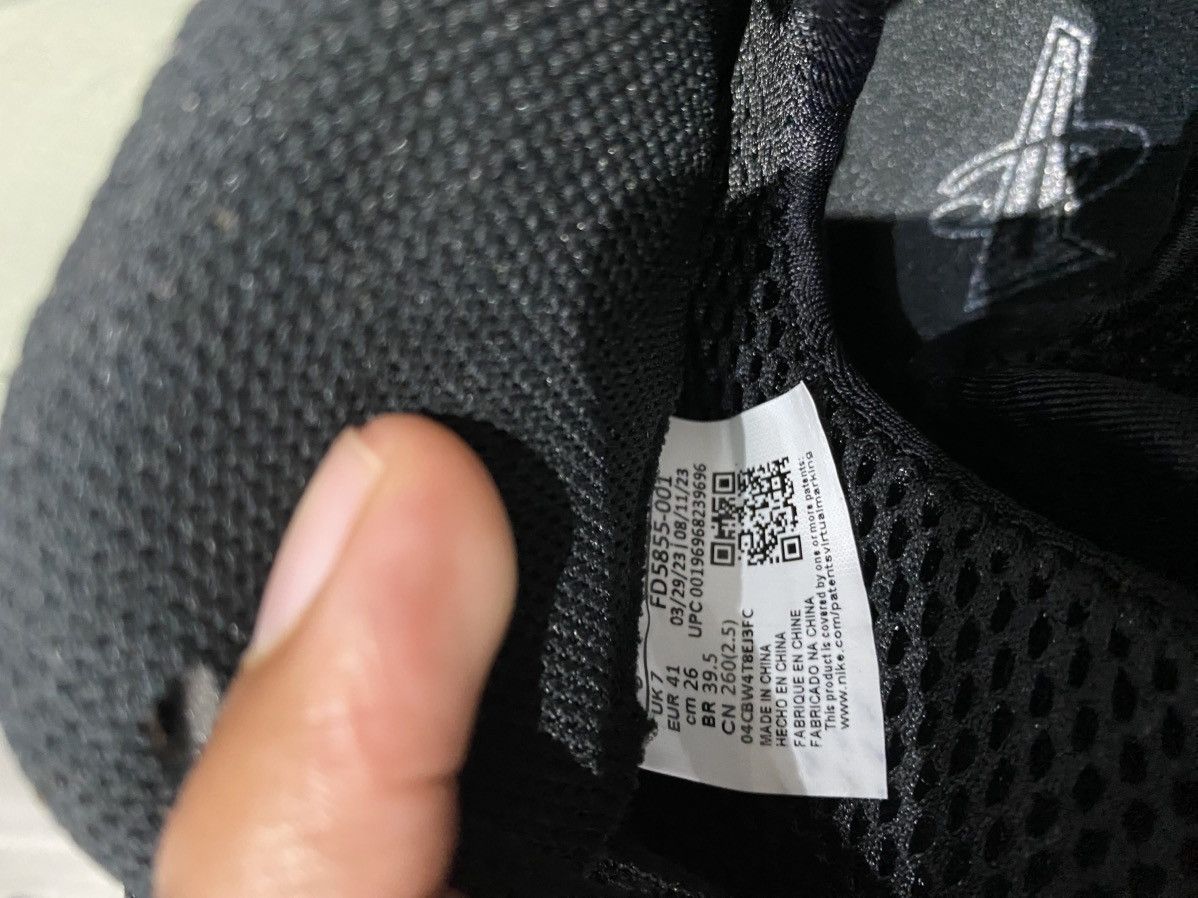 Nike Air Foamposite One Size US 8 / EU 41 - 8 Thumbnail