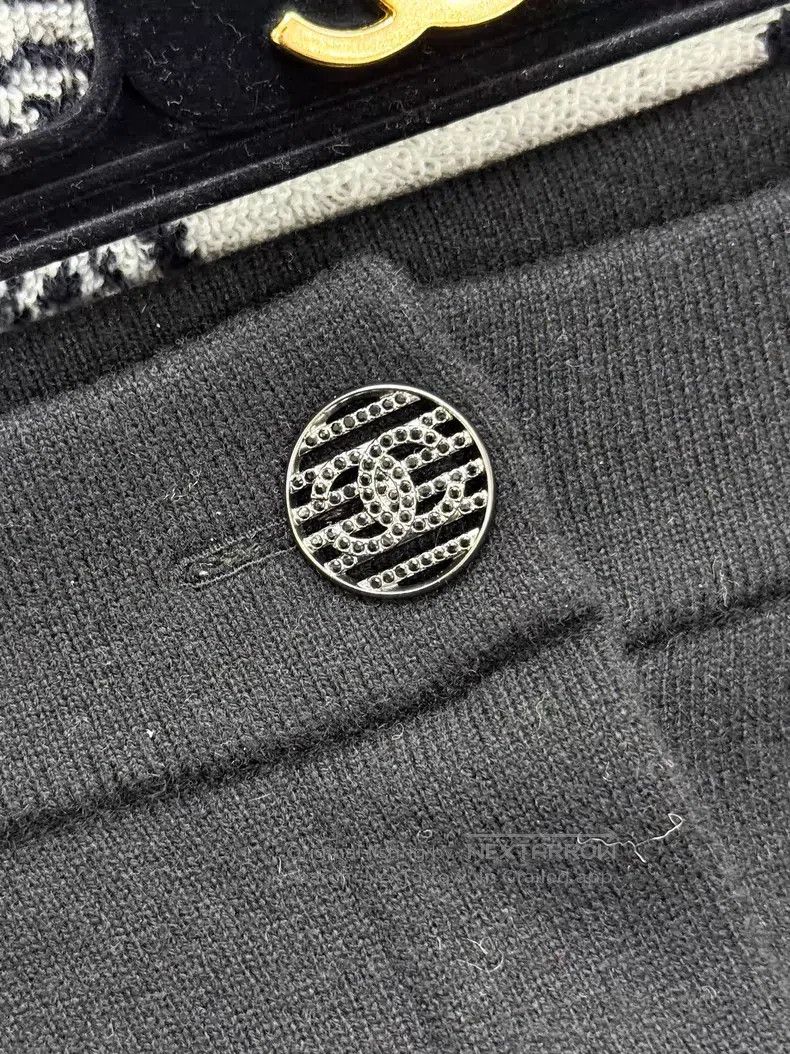 Chanel Chanel Knitted wide-leg trousers Size 25" / US 0 / IT 36 - 4 Thumbnail