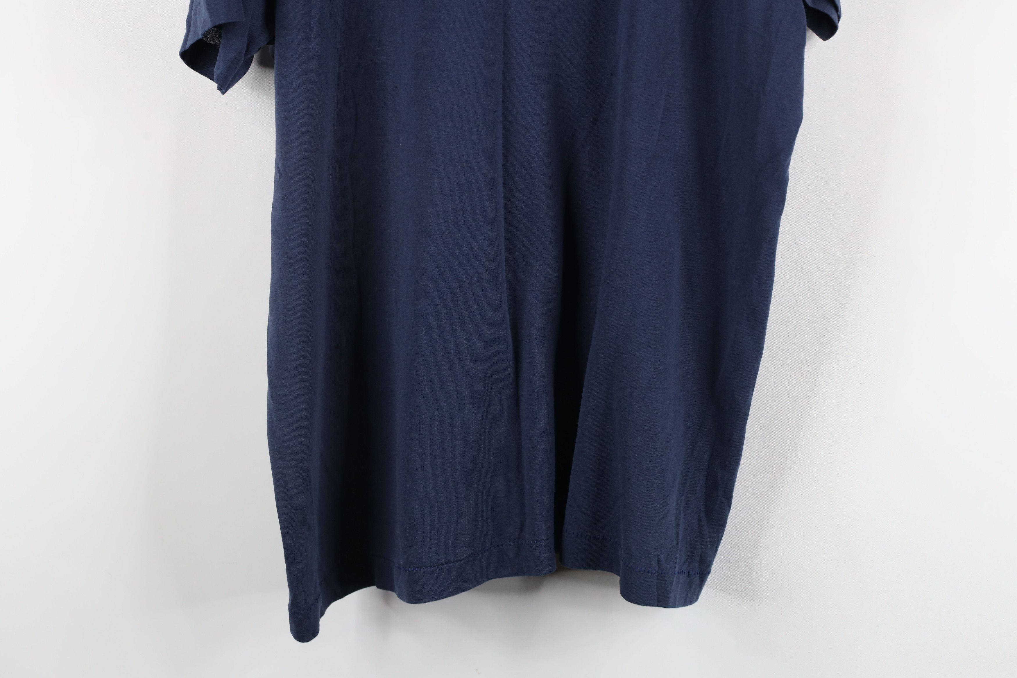 Vintage Vintage 70s Streetwear Blank Pocket T-Shirt Navy Blue USA Size US L / EU 52-54 / 3 - 9 Thumbnail