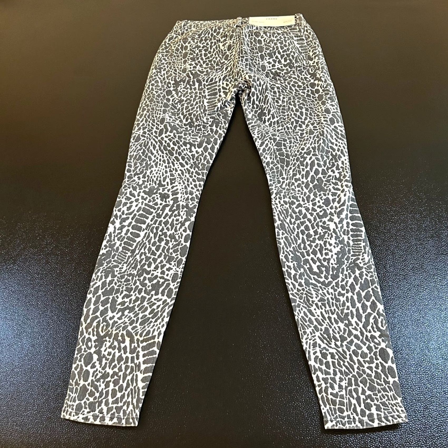 Frame FRAME Le High Skinny Jeans Womens 25 Gray White Animal Print High Rise NWT Jeans Size 42" / US 20 - 3 Thumbnail