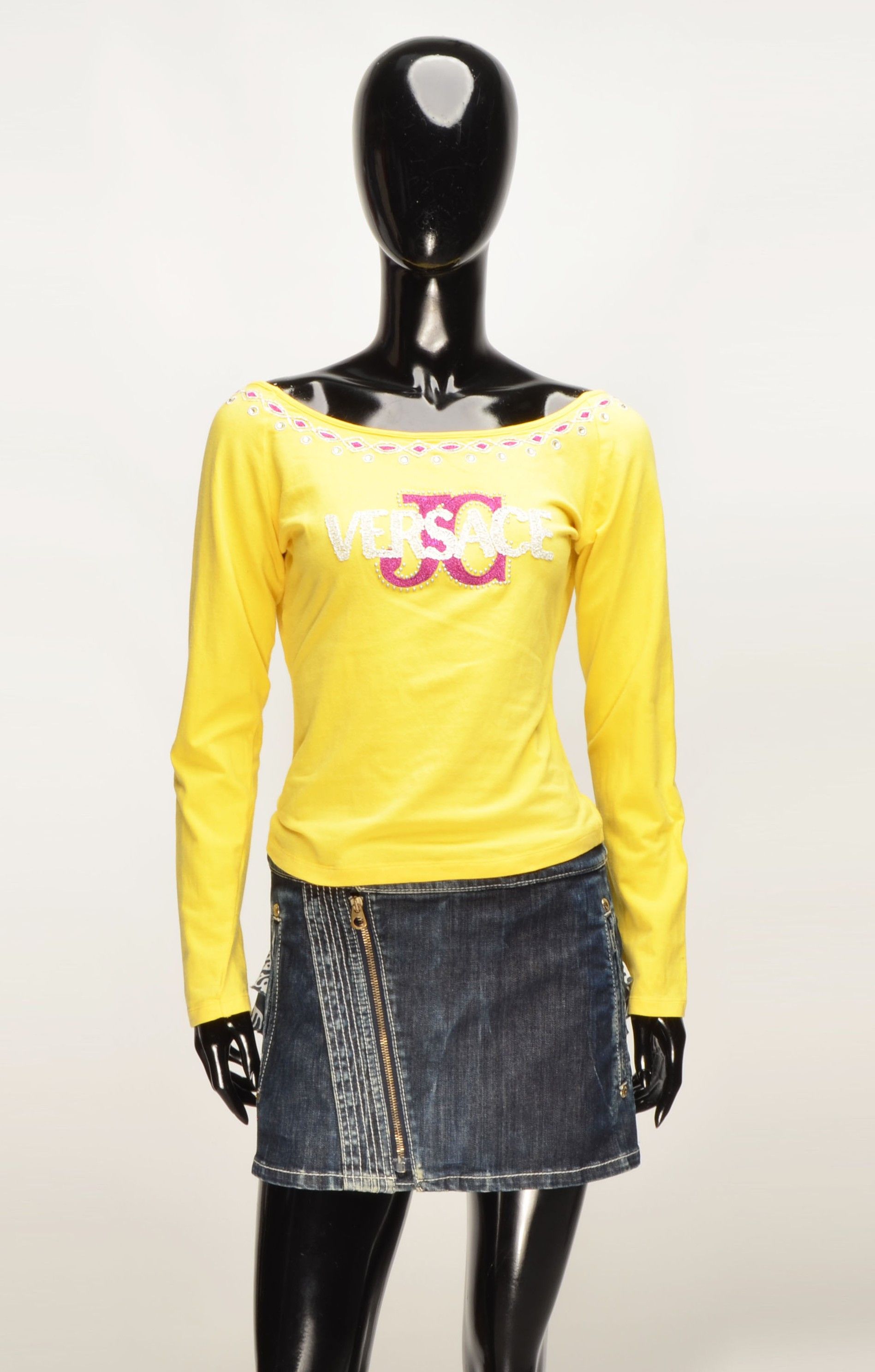 Versace Jeans Couture Vintage Versace Jeans Couture Y2K Logo Embroidered Top Size M / US 6-8 / IT 42-44 - 1 Thumbnail