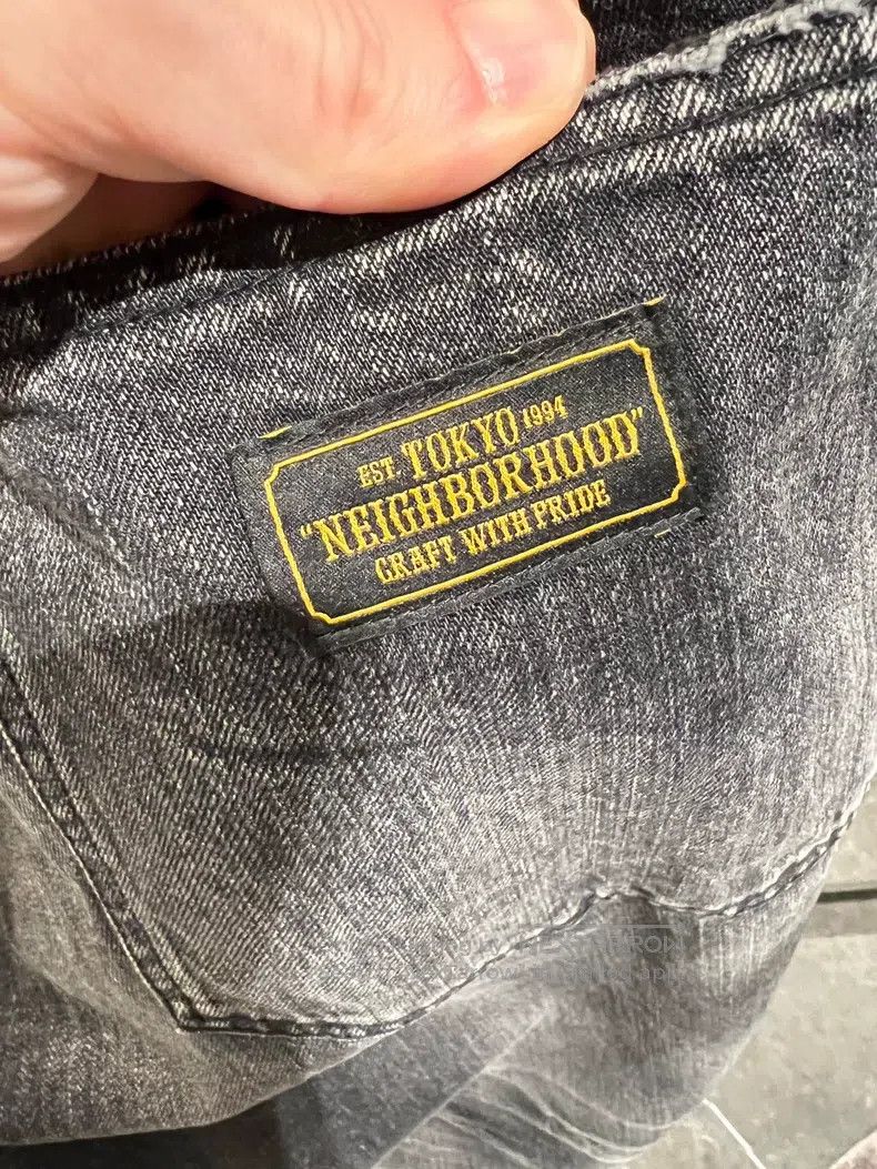 Neighborhood Neighborhood size L Jeans Size US 27 - 5 Thumbnail