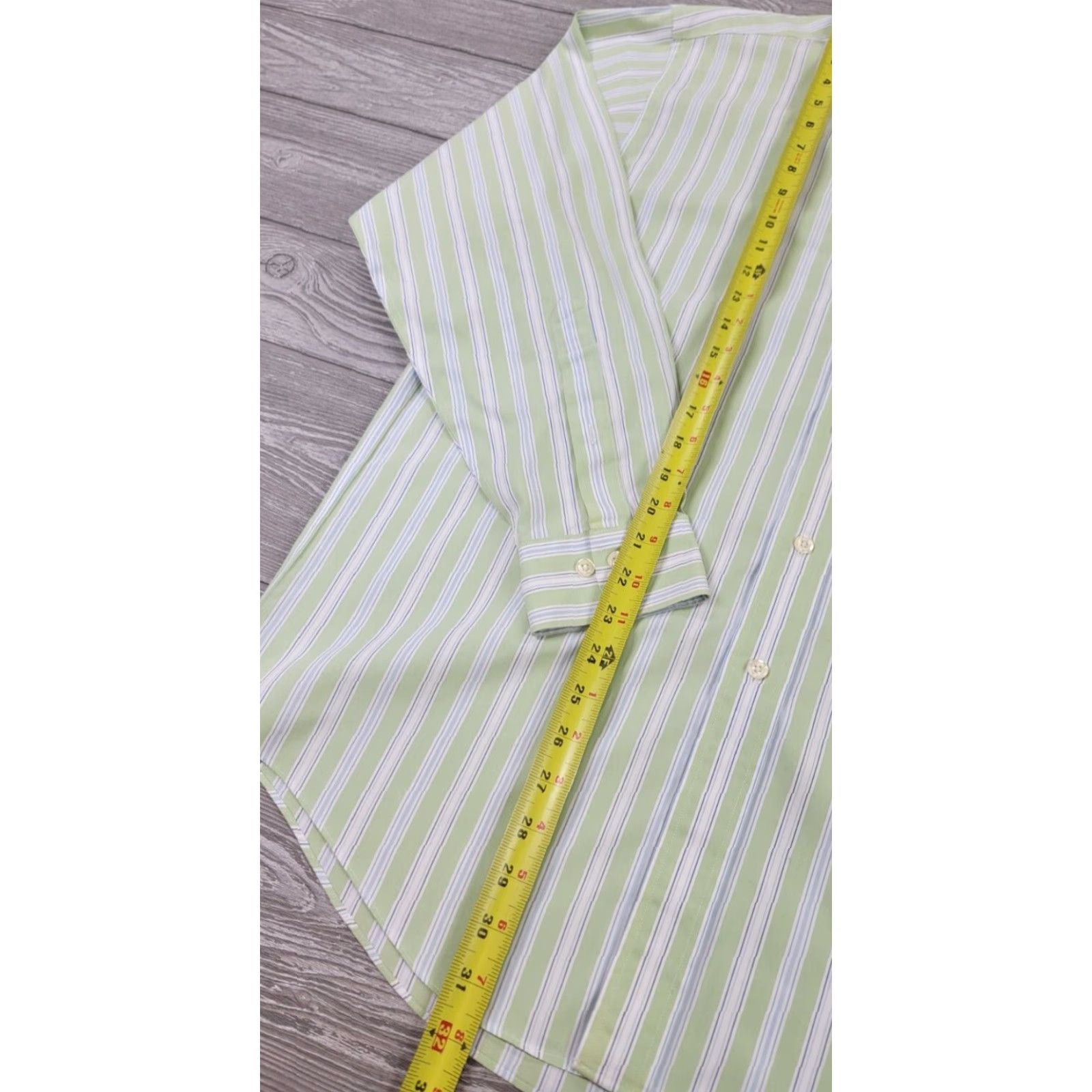 Brooks Brothers Brooks Brothers Button-Up Shirt Men M Green Stripe Non Iron Cotton Button-Down Collar 346 Regular Size Type Size US M / EU 48-50 / 2 - 5 Thumbnail