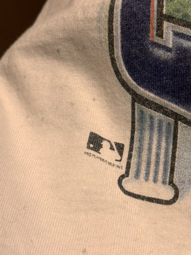 Vintage VINTAGE 1998 NEW YORK YANKEES WORLD SERIES PROMO SHIRT Size US XL / EU 56 / 4 - 5 Thumbnail