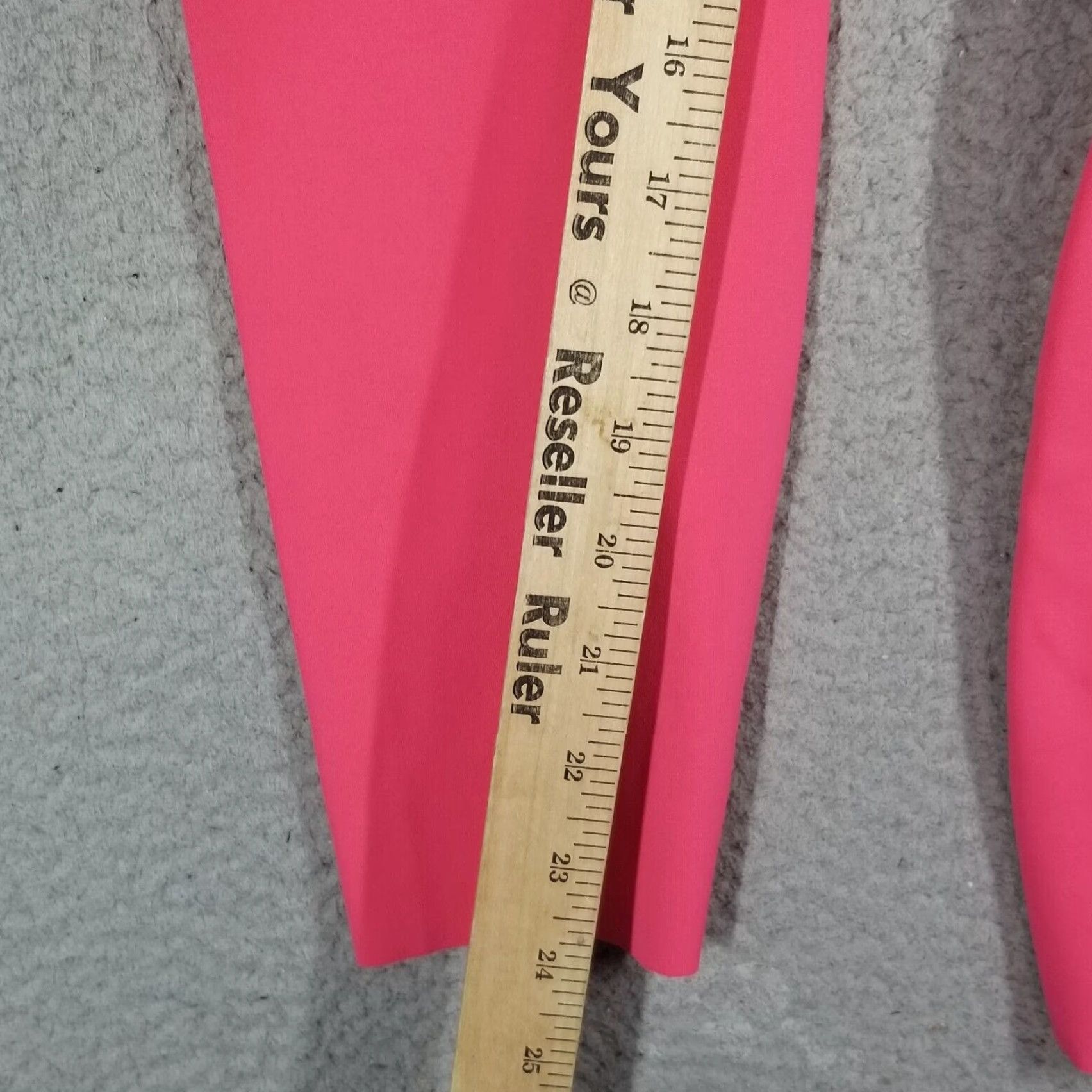 Nike VINTAGE Nike Women Leggings Cropped Tapered Activewear Small Pink Nike Dri-FIT 90s Womens Size 28" / US 6 / IT 42 - 7 Thumbnail