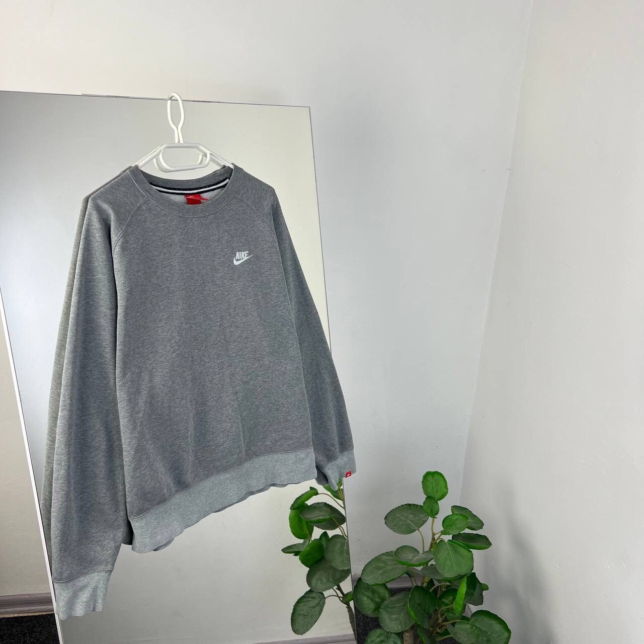 Nike Y2k Boxy Fit Vintage Sweatshirt Nike Mini Swoosh Oversized Size US L / EU 52-54 / 3 - 1 Thumbnail
