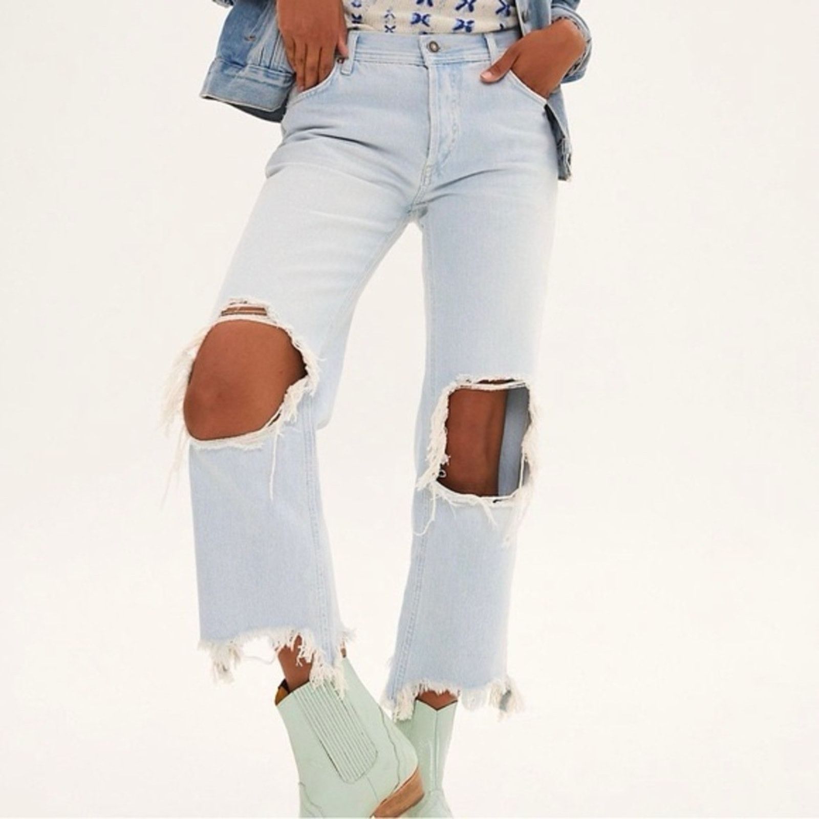 Free People Free People We The Free Maggie Distress Crop Jeans Womens 24 Size 24" / US 00 / IT 34 - 1 Thumbnail