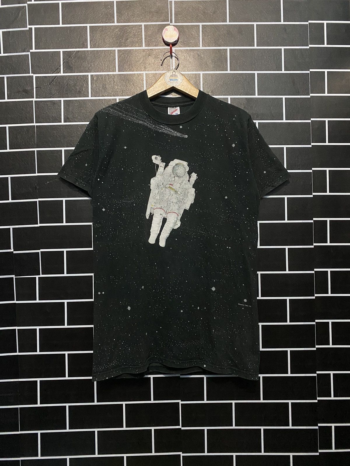 Jerzees × Vintage Vintage Sneaky tees 1995 jerzees astronaut Size US M / EU 48-50 / 2 - 1 Thumbnail