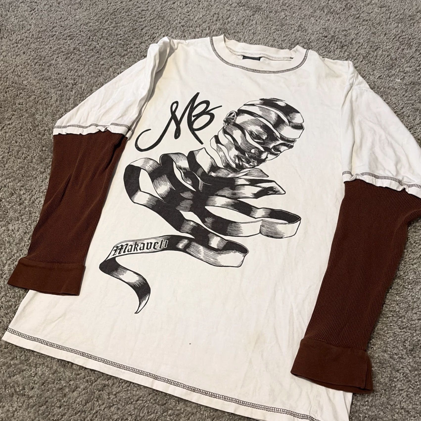 Vintage VINTAGE Makaveli Tupac Shakur Portrait Long Sleeve T-Shirt Medium White Oversized Mens Size US M / EU 48-50 / 2 - 4 Thumbnail