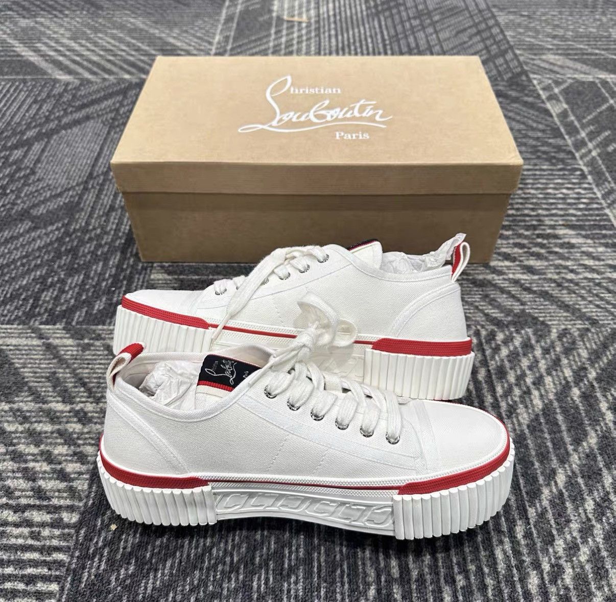 Christian Louboutin Christian Louboutin White Platform Canvas Sneakers J42 Size US 7 / EU 40 - 5 Thumbnail